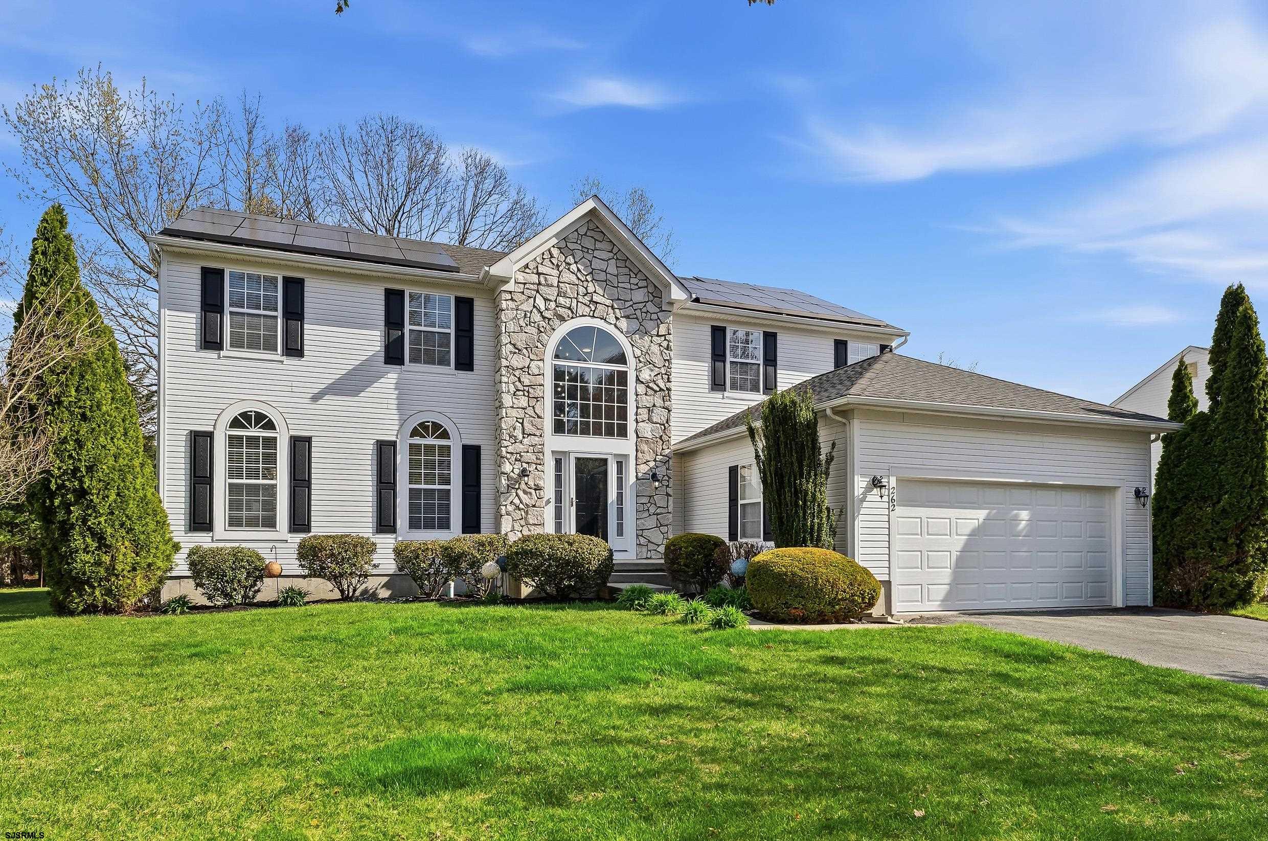 262 Churchill Dr
