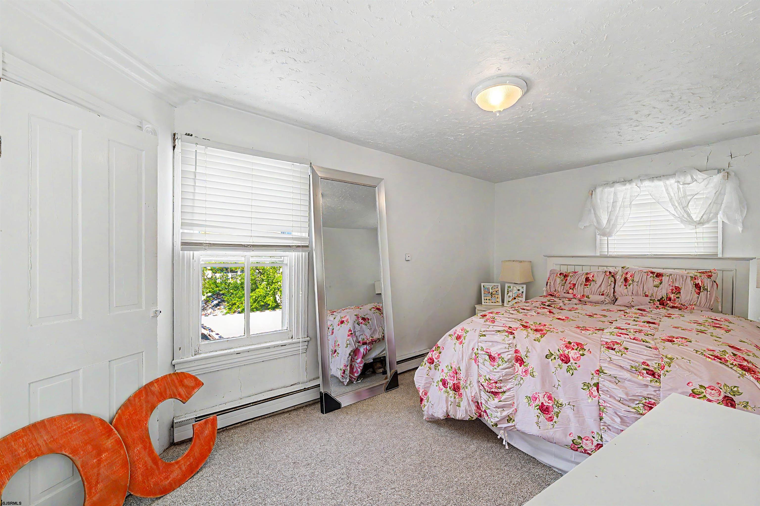 406 Central Ave