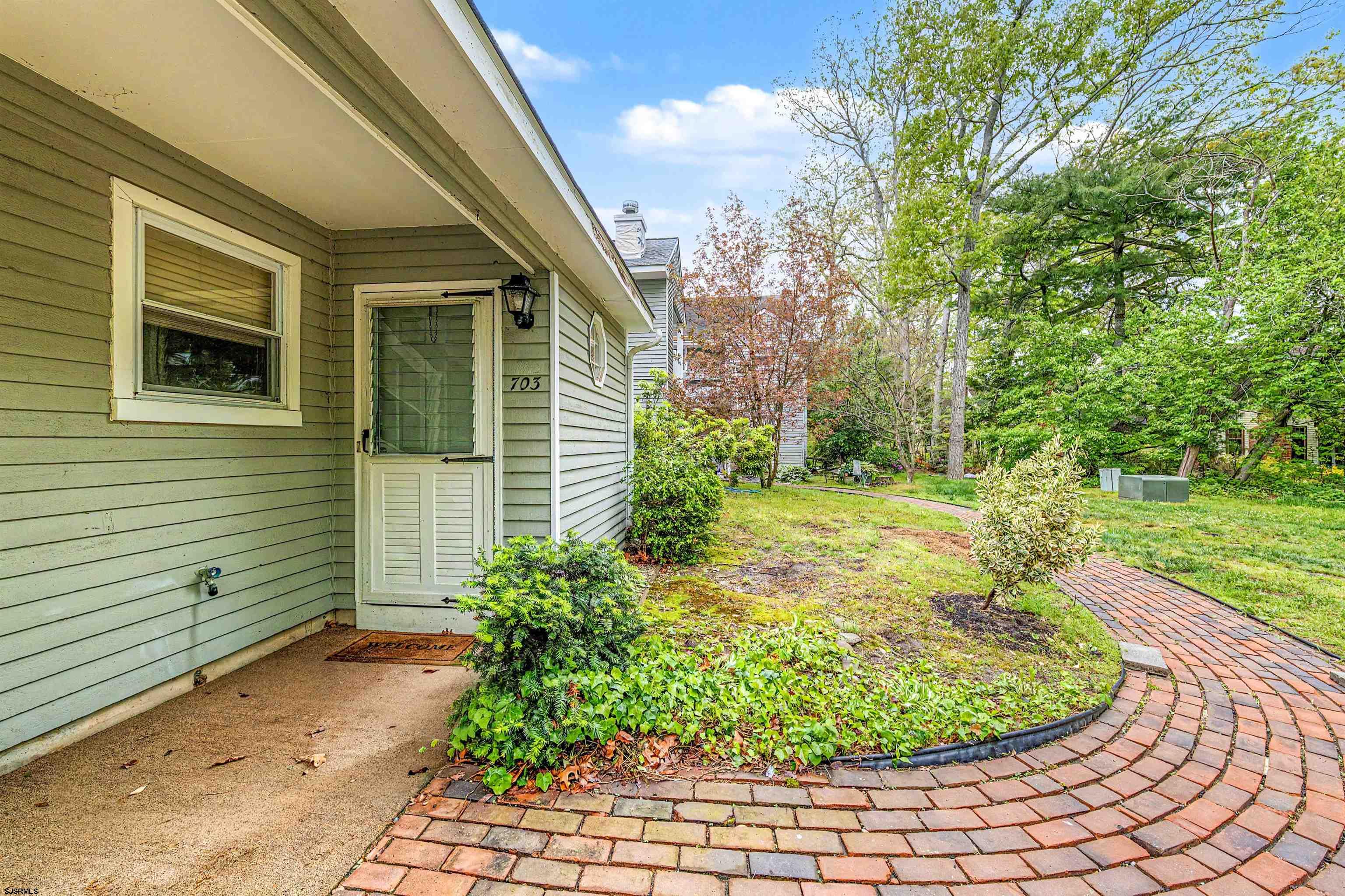 703 Fishers Creek Road Unit: 703