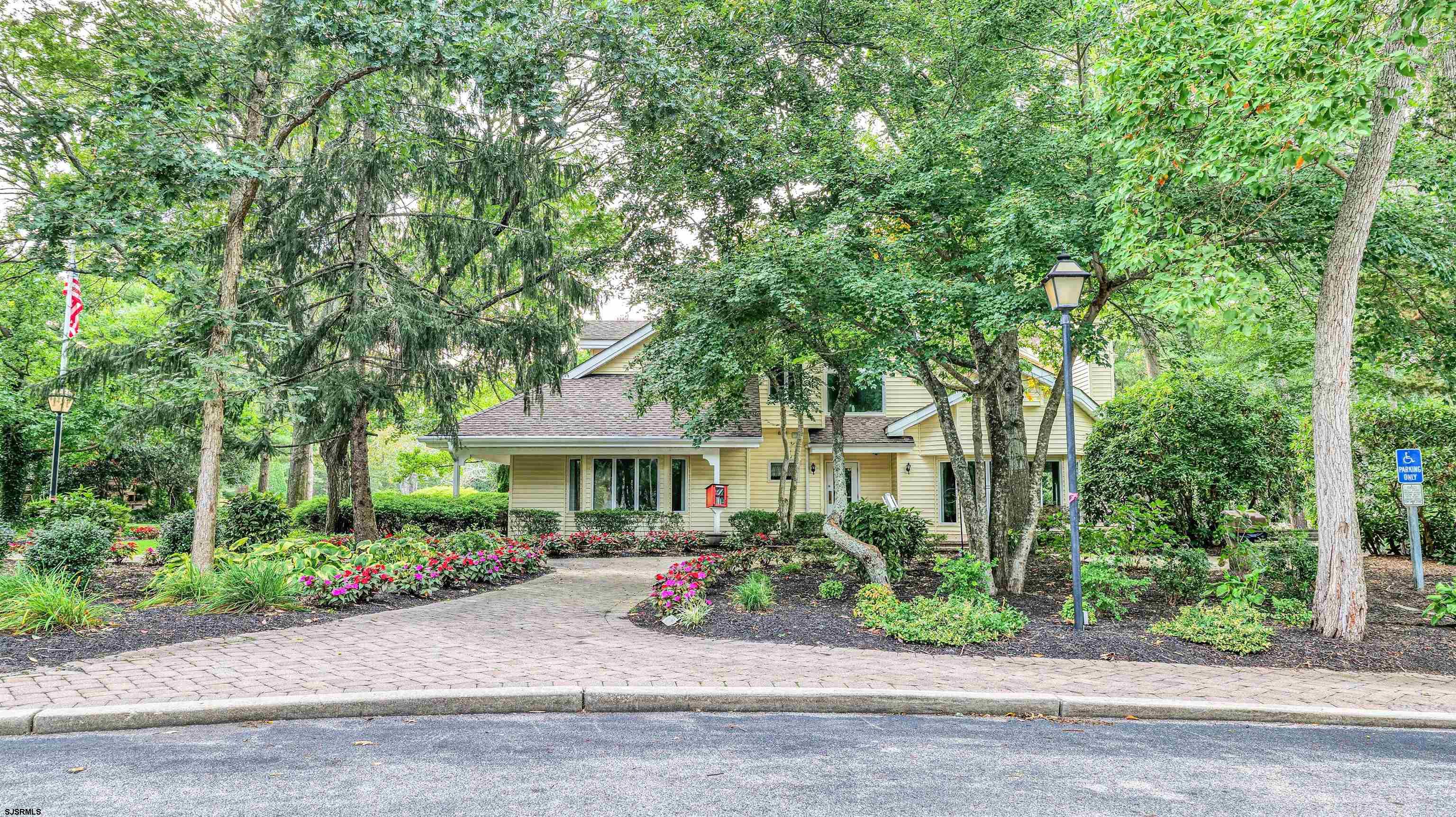 703 Fishers Creek Road Unit: 703