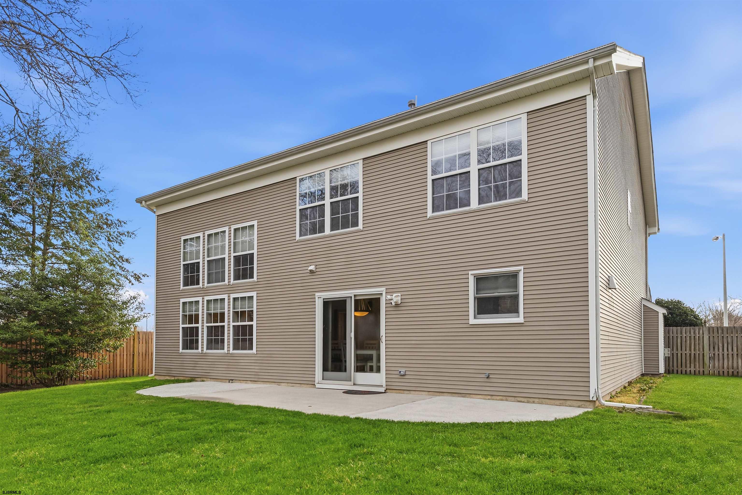 5 Arrowhead Ln