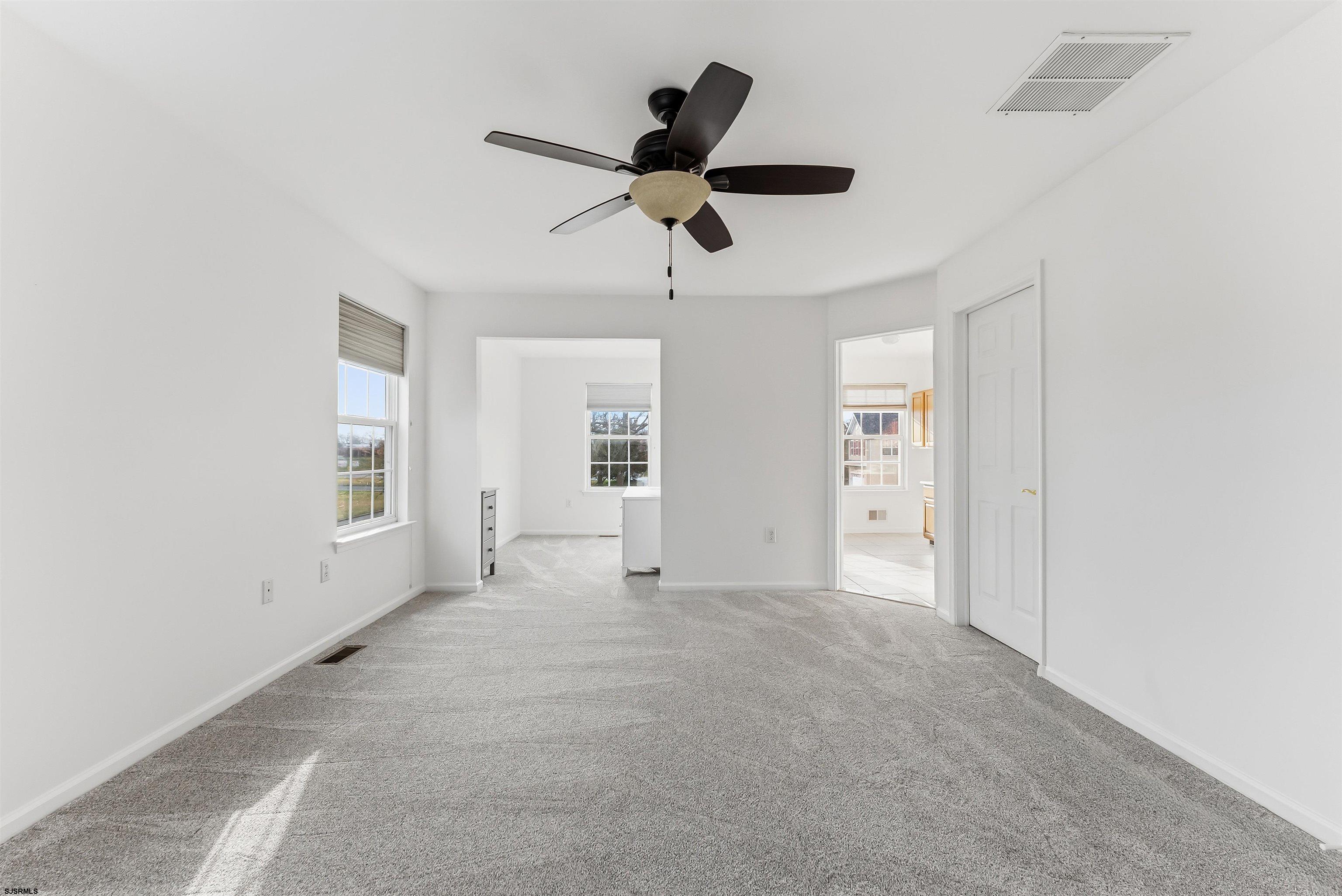 5 Arrowhead Ln