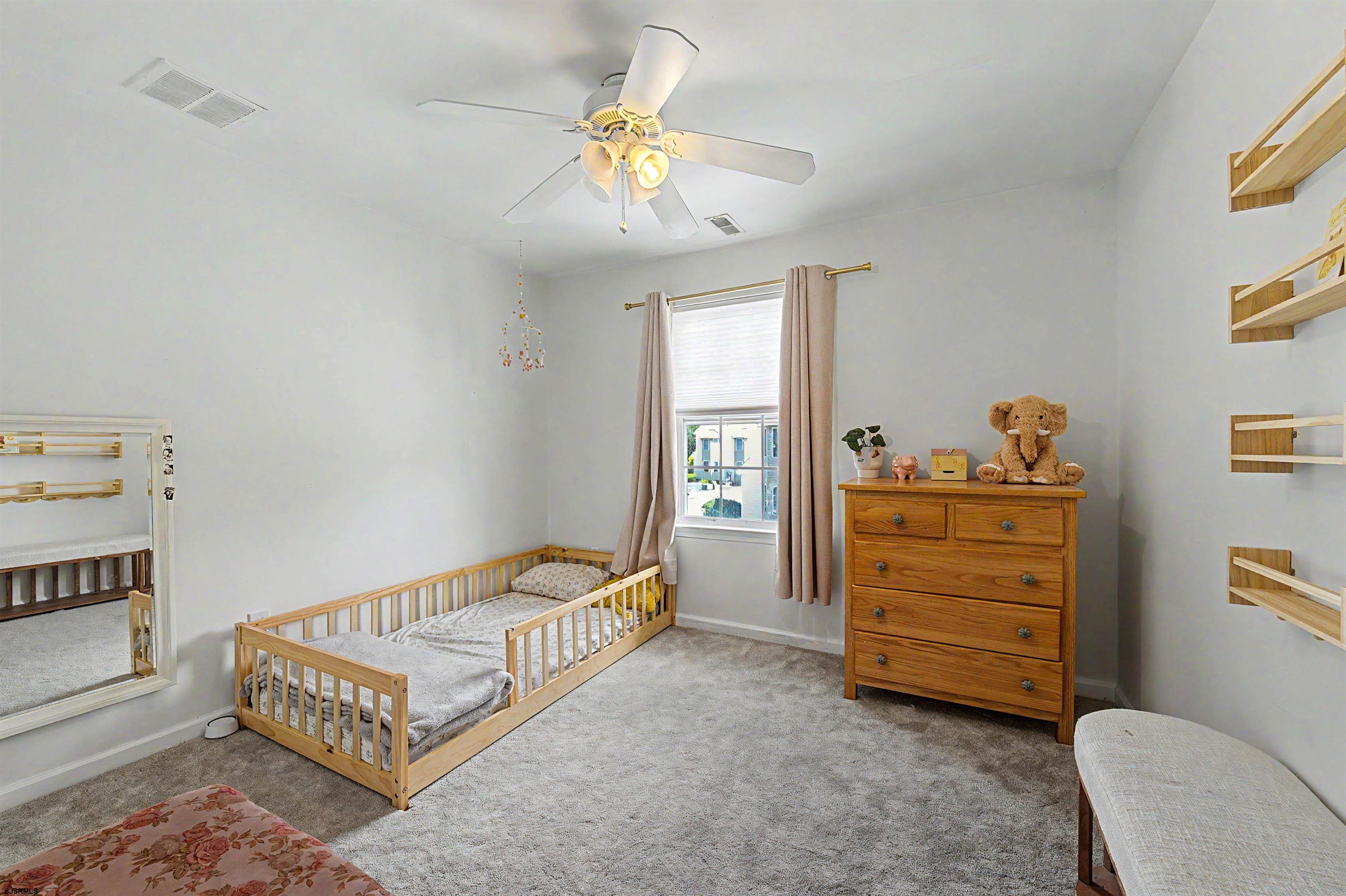 202 Maxwell Ct Unit: 202 Maxwell