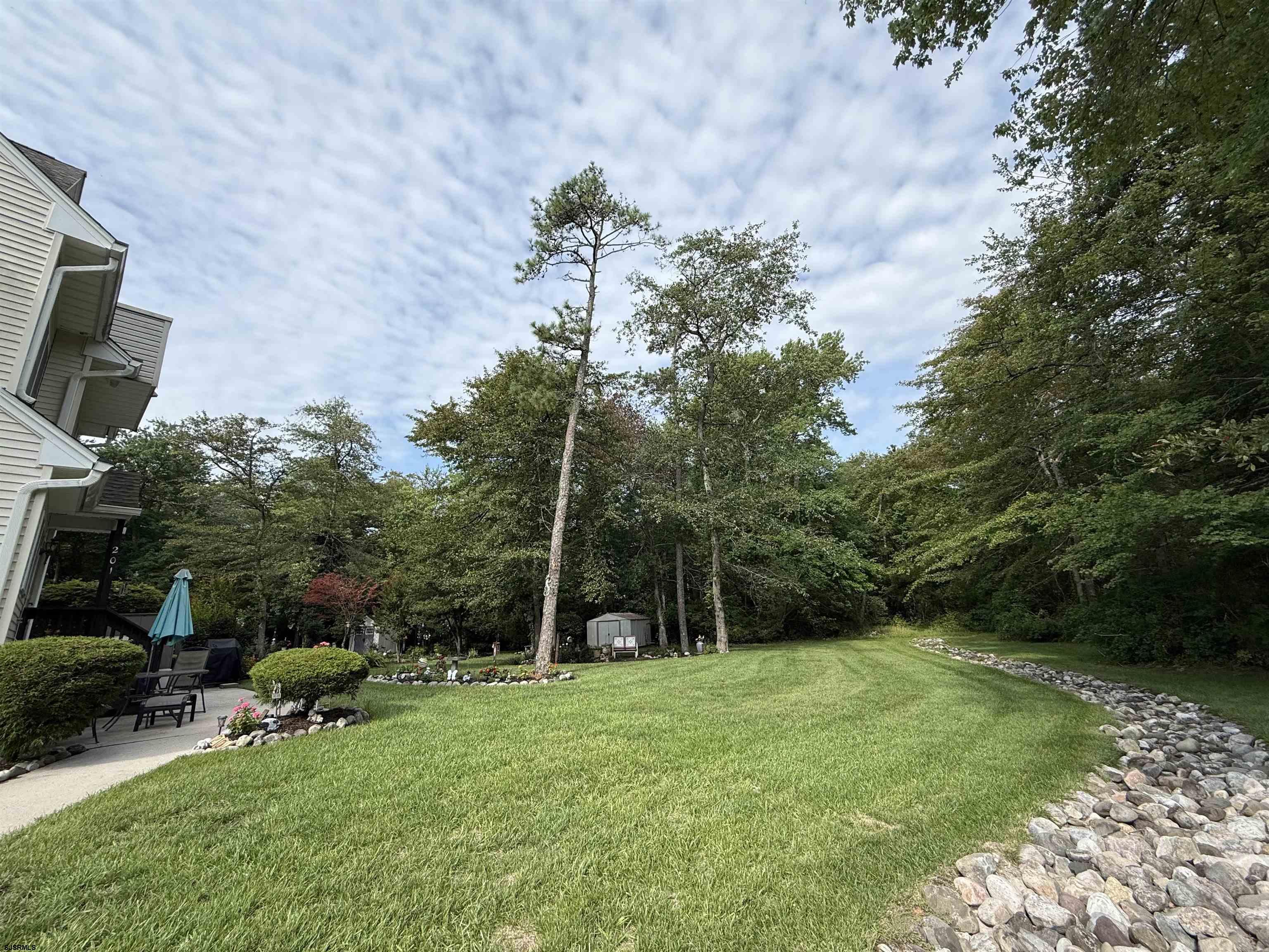 202 Maxwell Ct Unit: 202 Maxwell