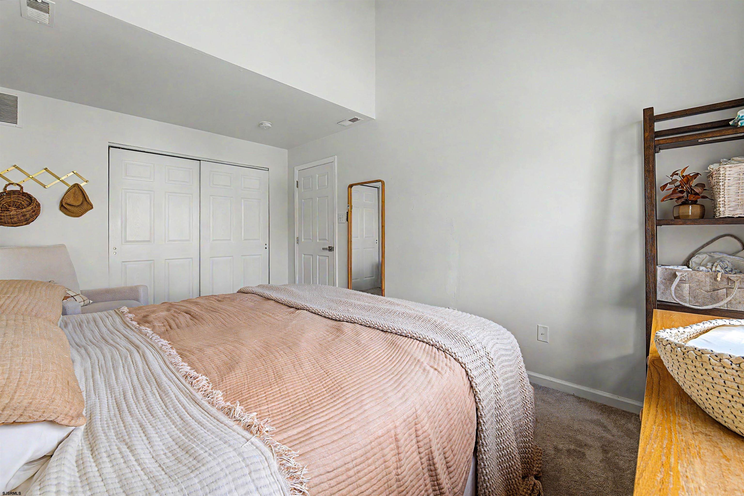202 Maxwell Ct Unit: 202 Maxwell
