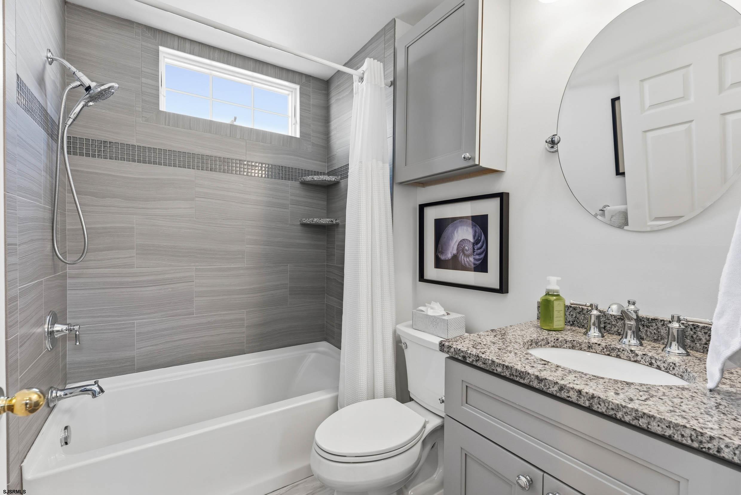 807 Pennlyn Pl Unit: 2nd Floor