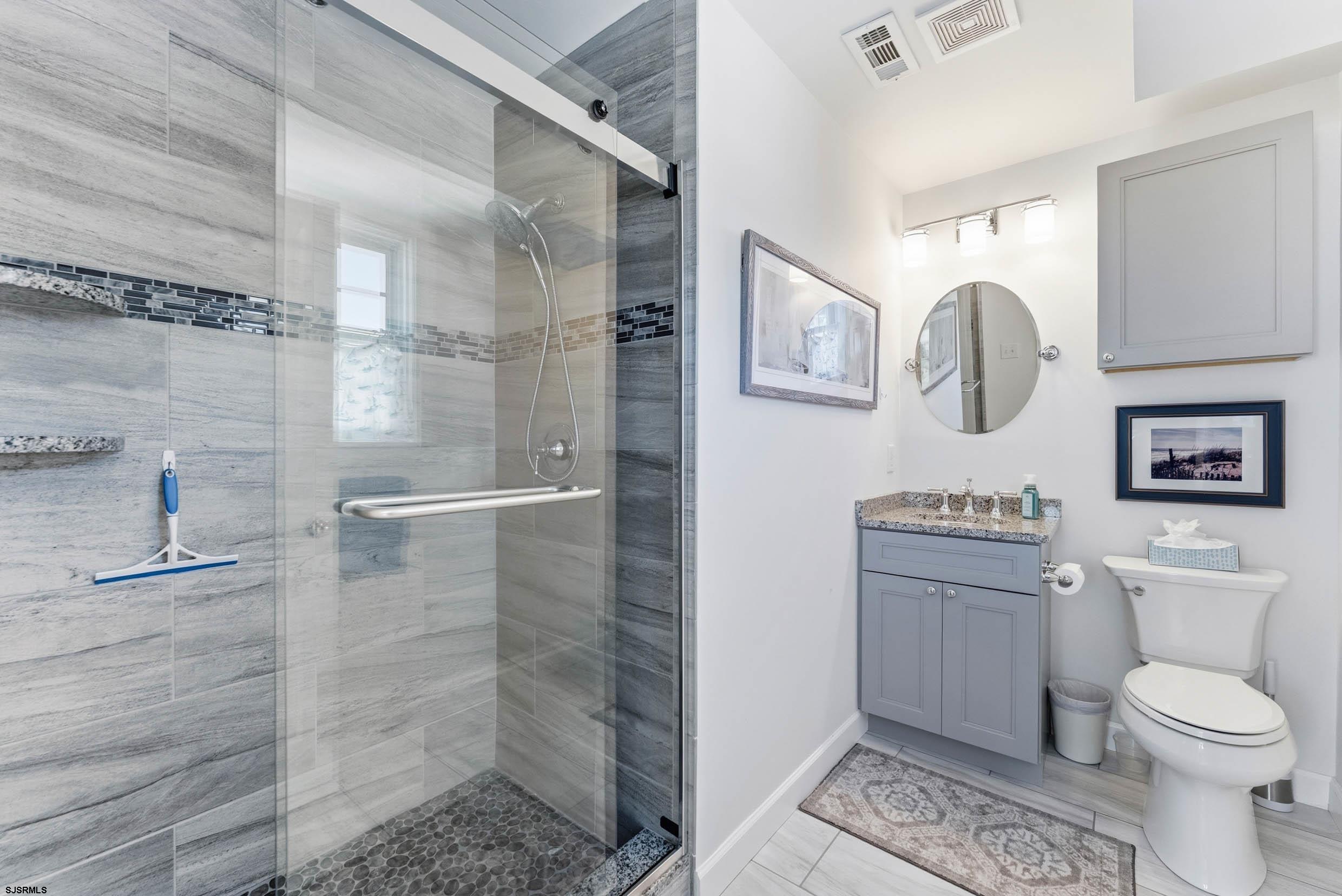 807 Pennlyn Pl Unit: 2nd Floor