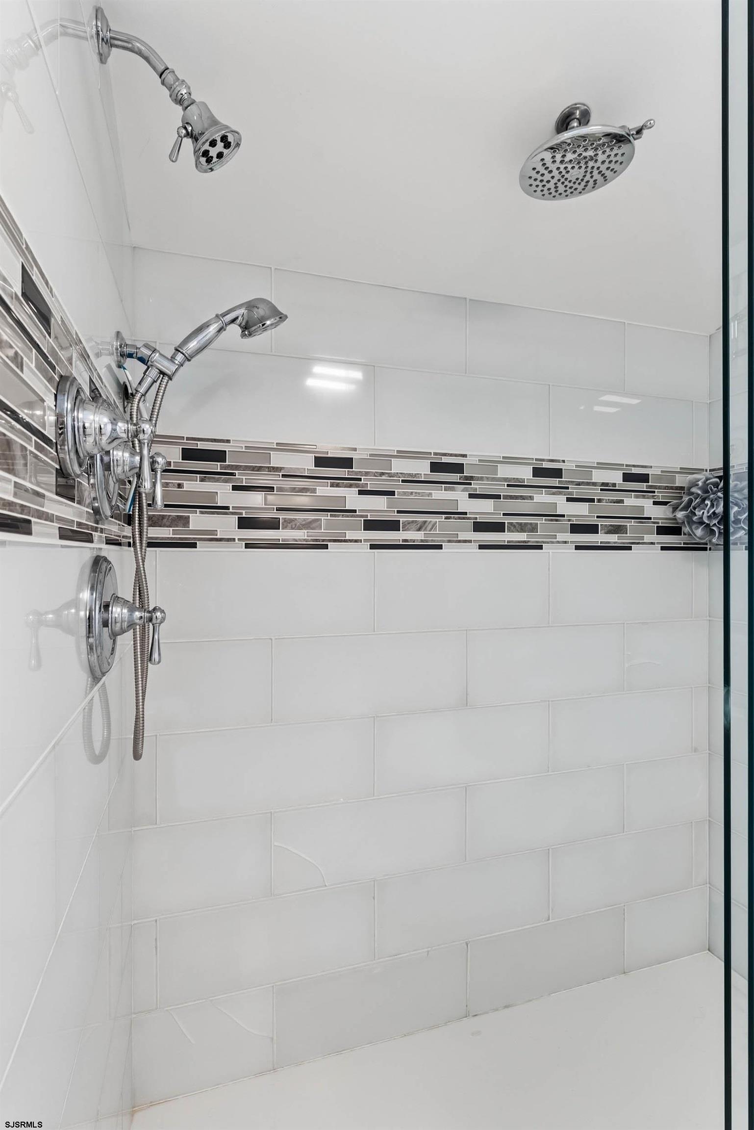 807 Pennlyn Pl Unit: 2nd Floor
