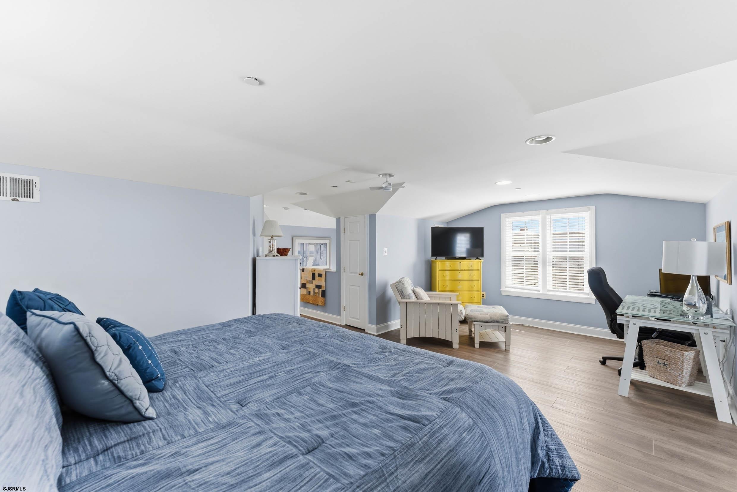 807 Pennlyn Pl Unit: 2nd Floor