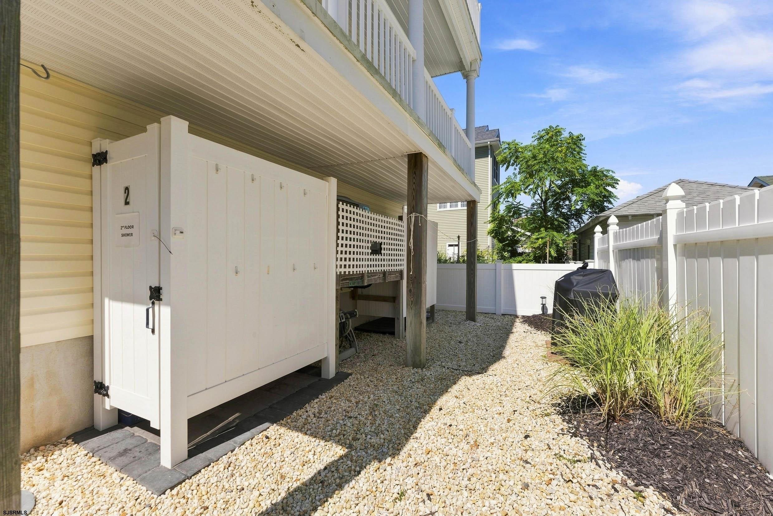 807 Pennlyn Pl Unit: 2nd Floor