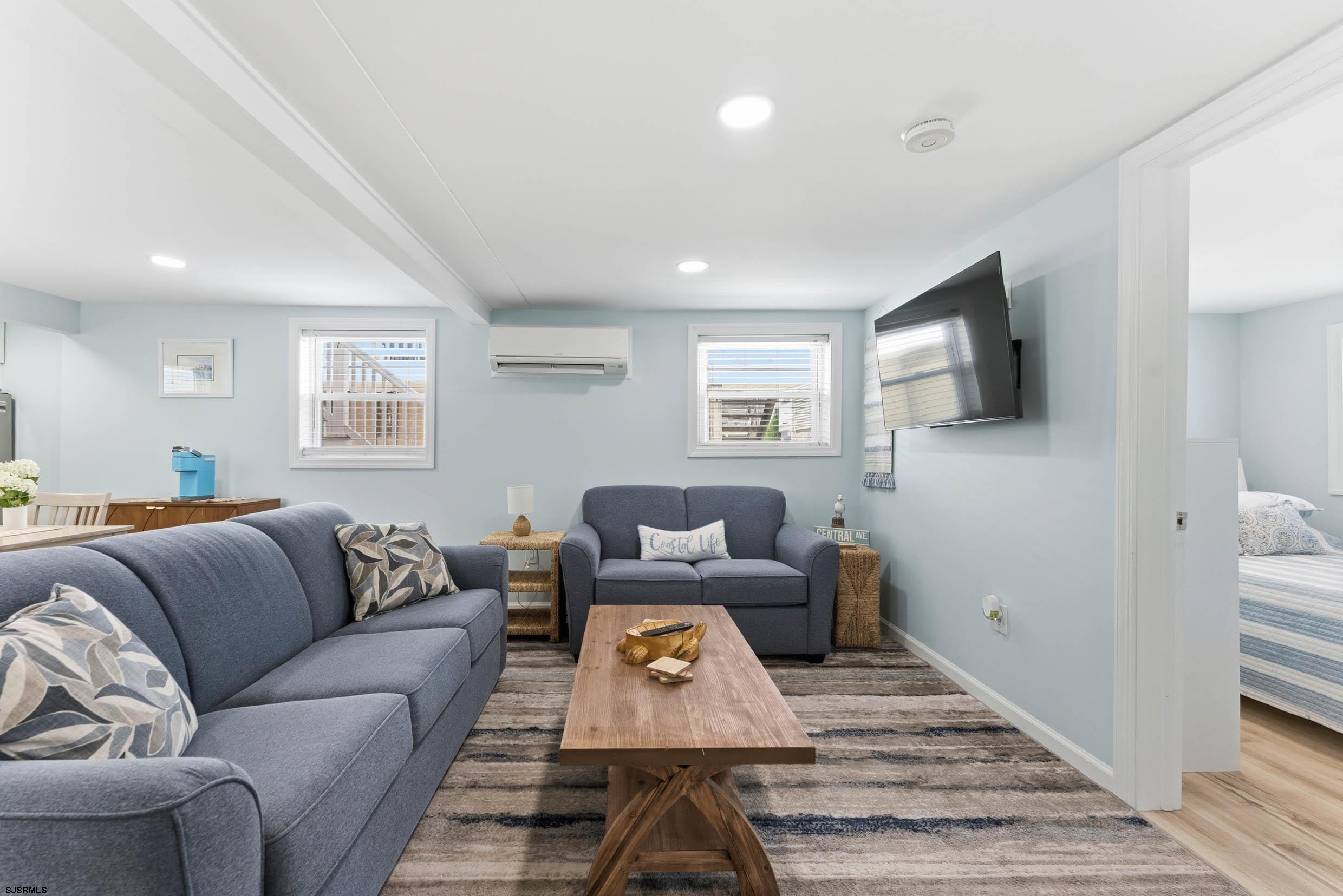 3619 Central Ave Unit: 3