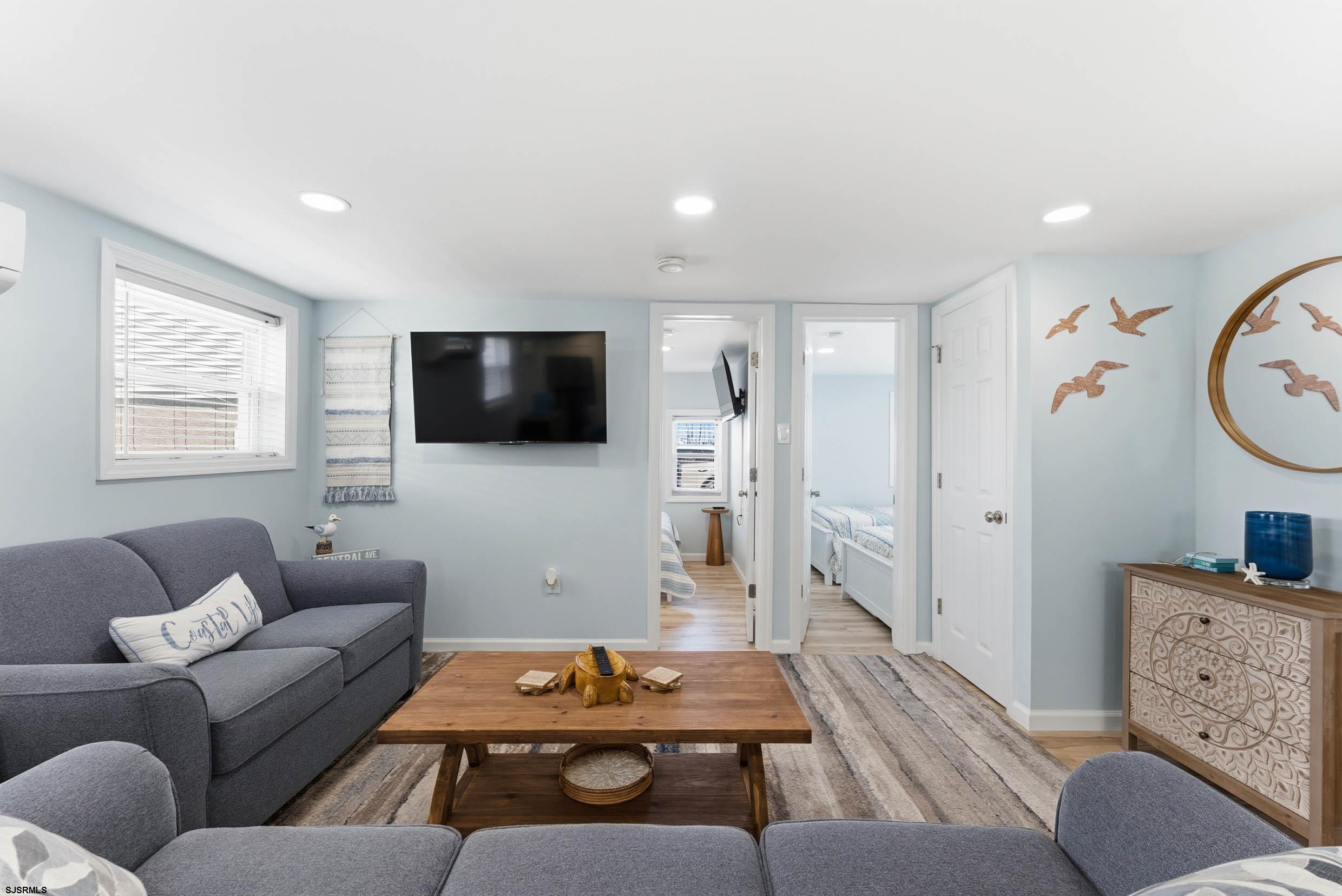 3619 Central Ave Unit: 3