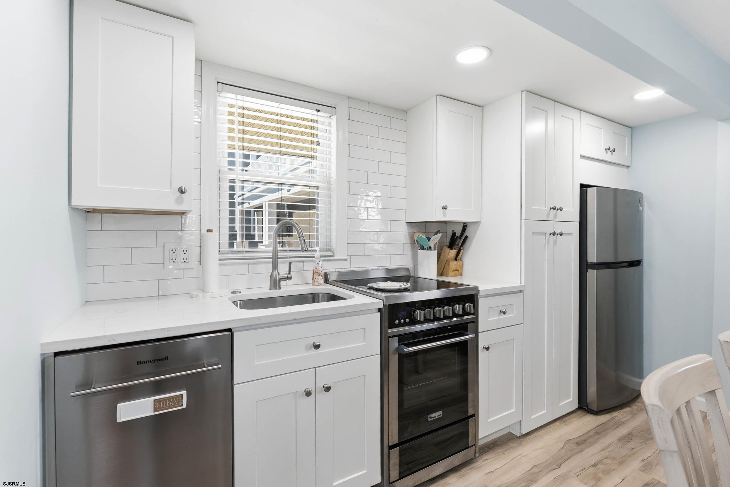 3619 Central Ave Unit: 3