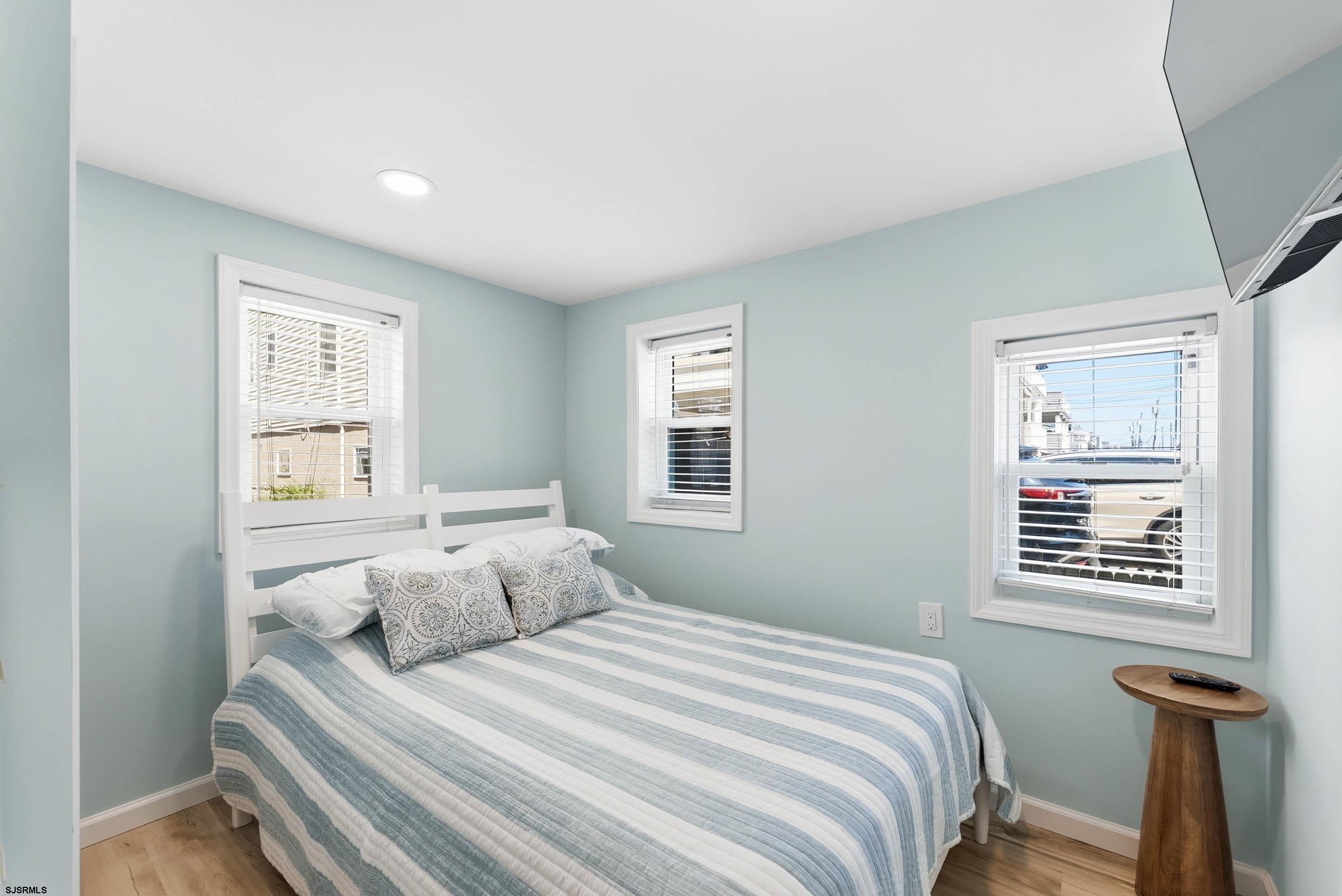 3619 Central Ave Unit: 3
