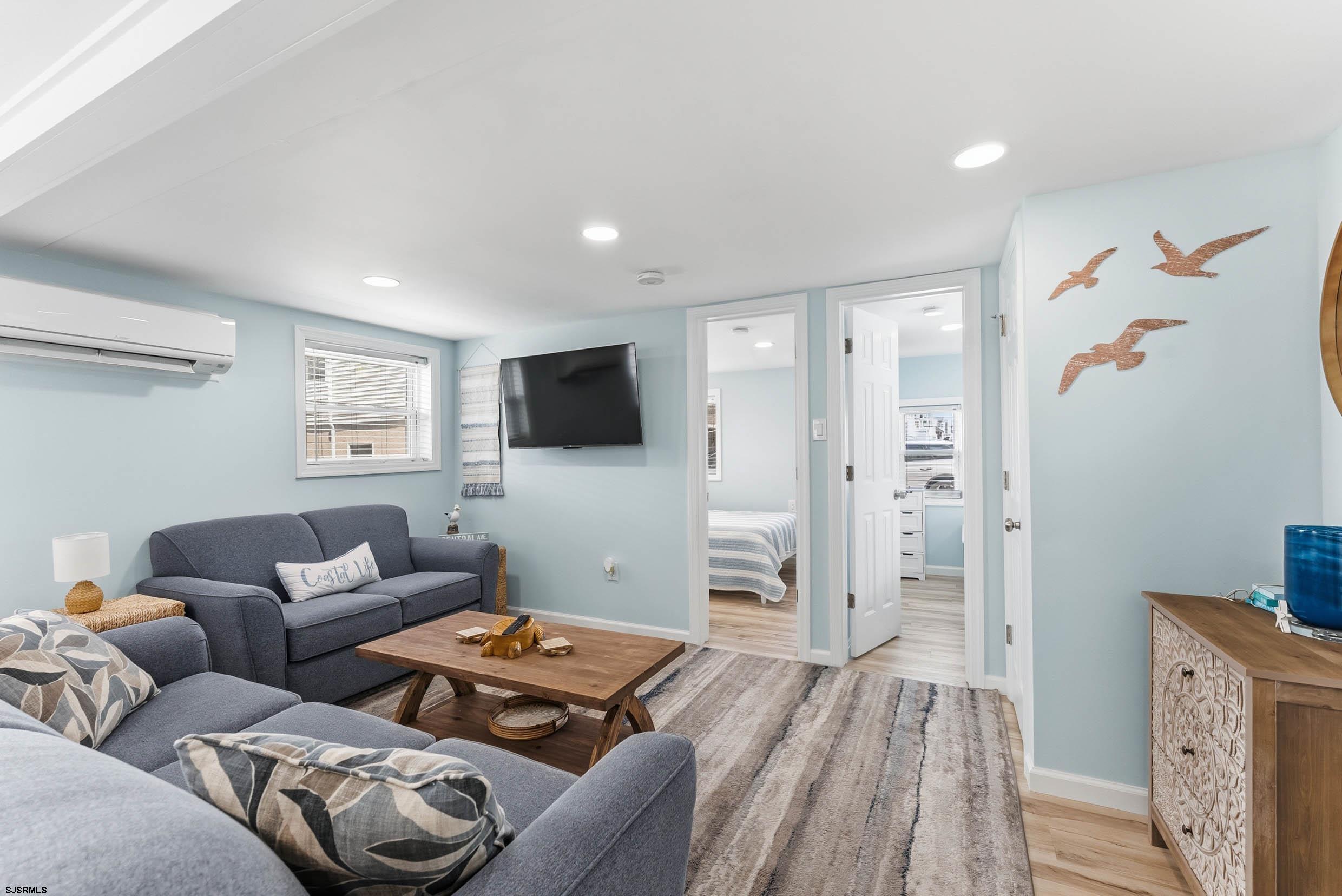 3619 Central Ave Unit: 3