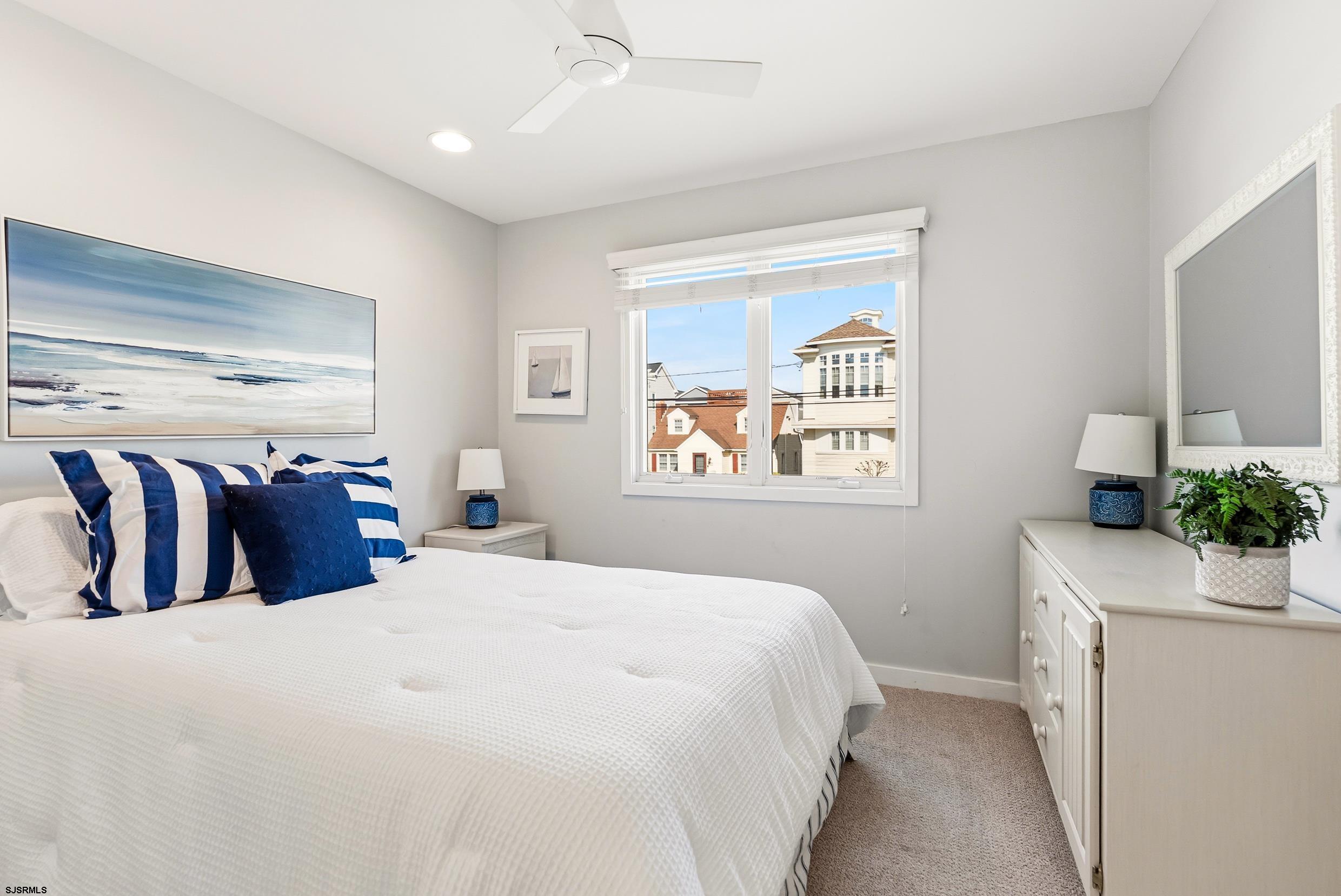 4301 Central Ave Unit: 1st Fl