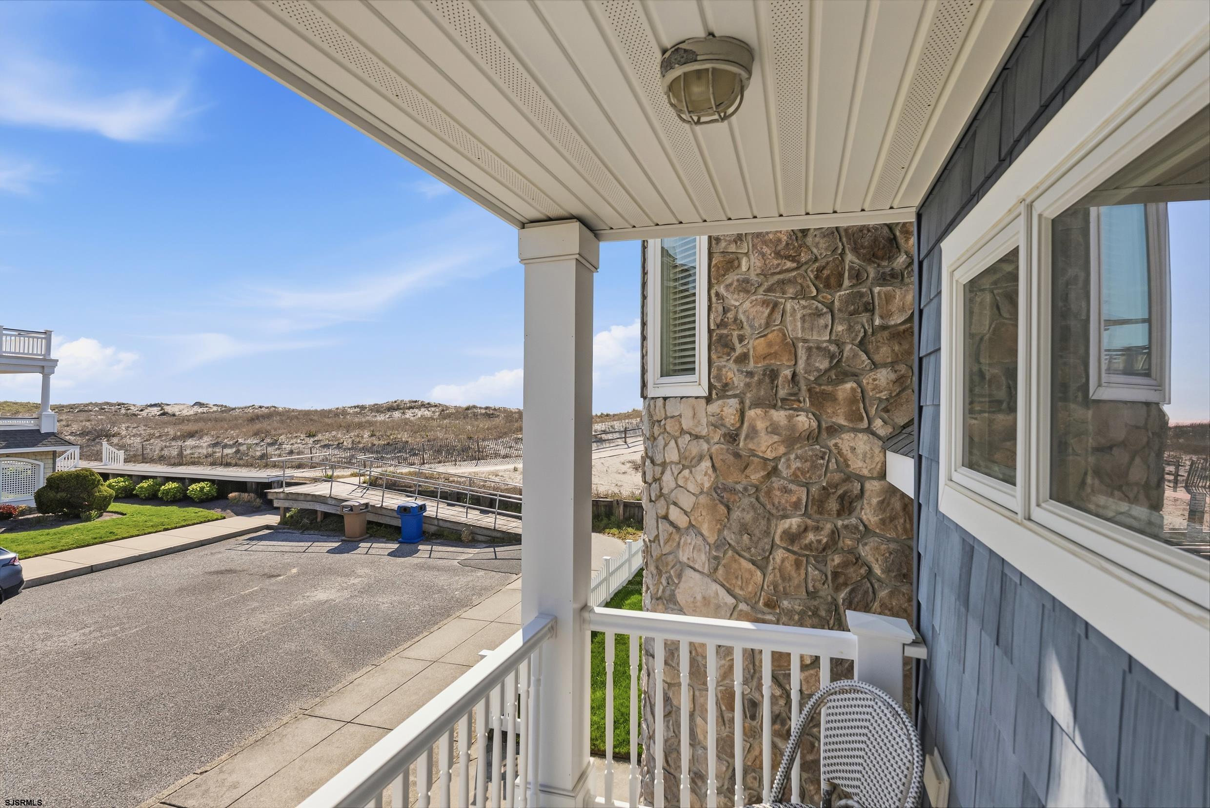 4301 Central Ave Unit: 1st Fl