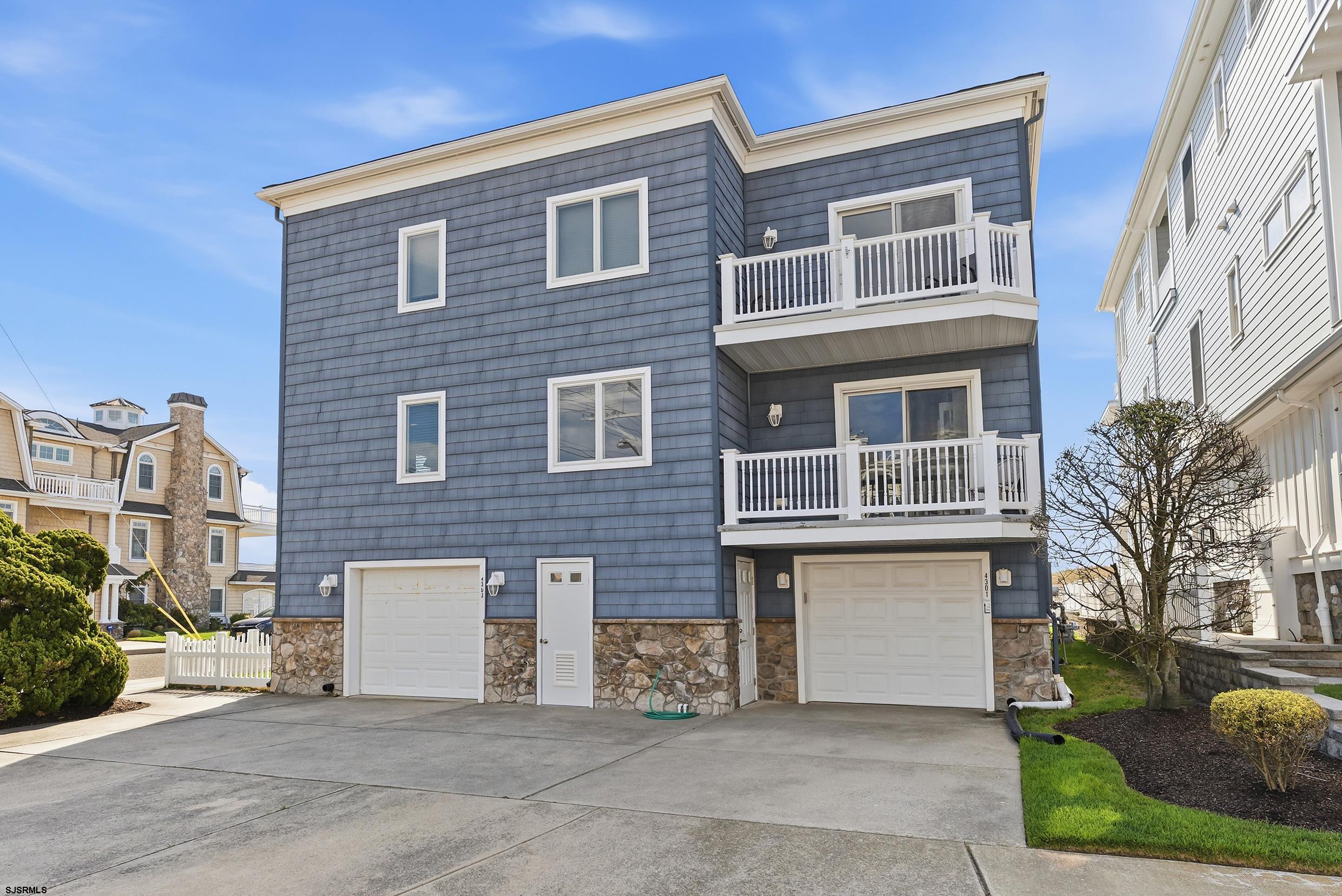 4301 Central Ave Unit: 1st Fl