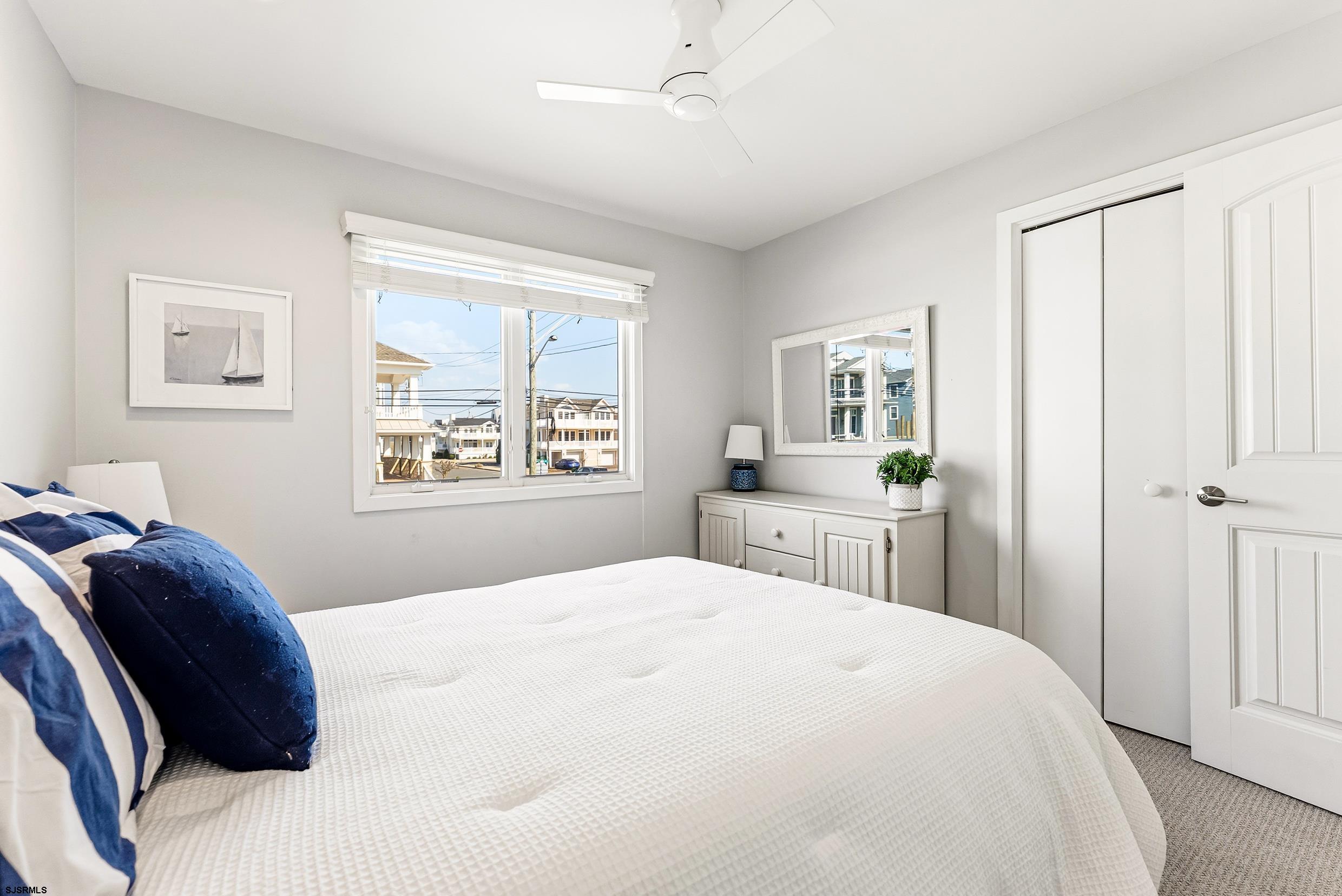 4301 Central Ave Unit: 1st Fl