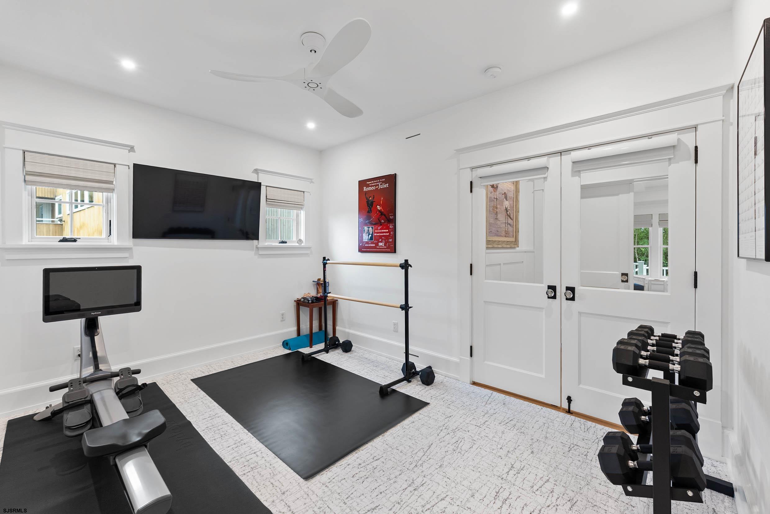 339 E Atlantic Blvd