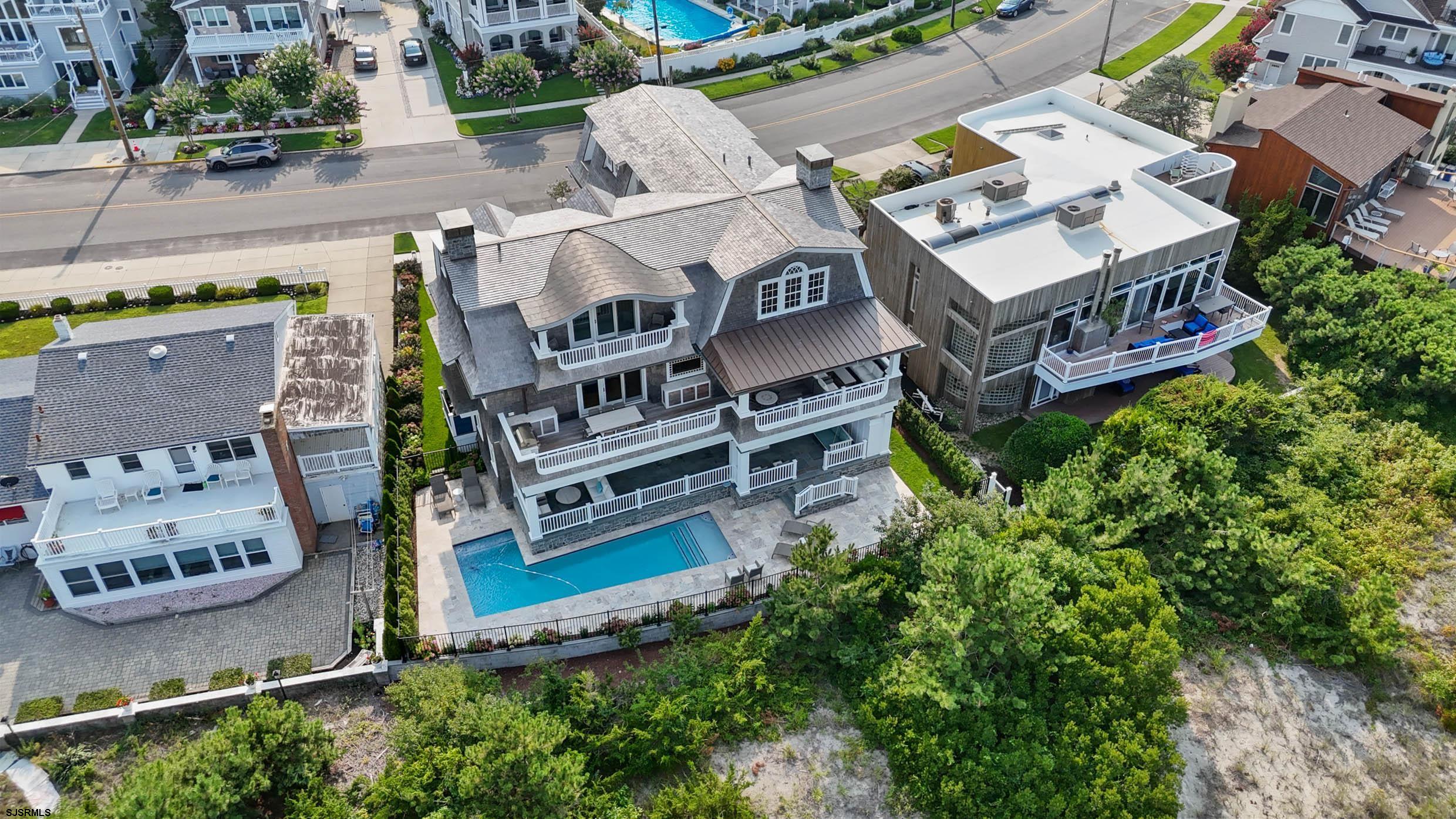 339 E Atlantic Blvd