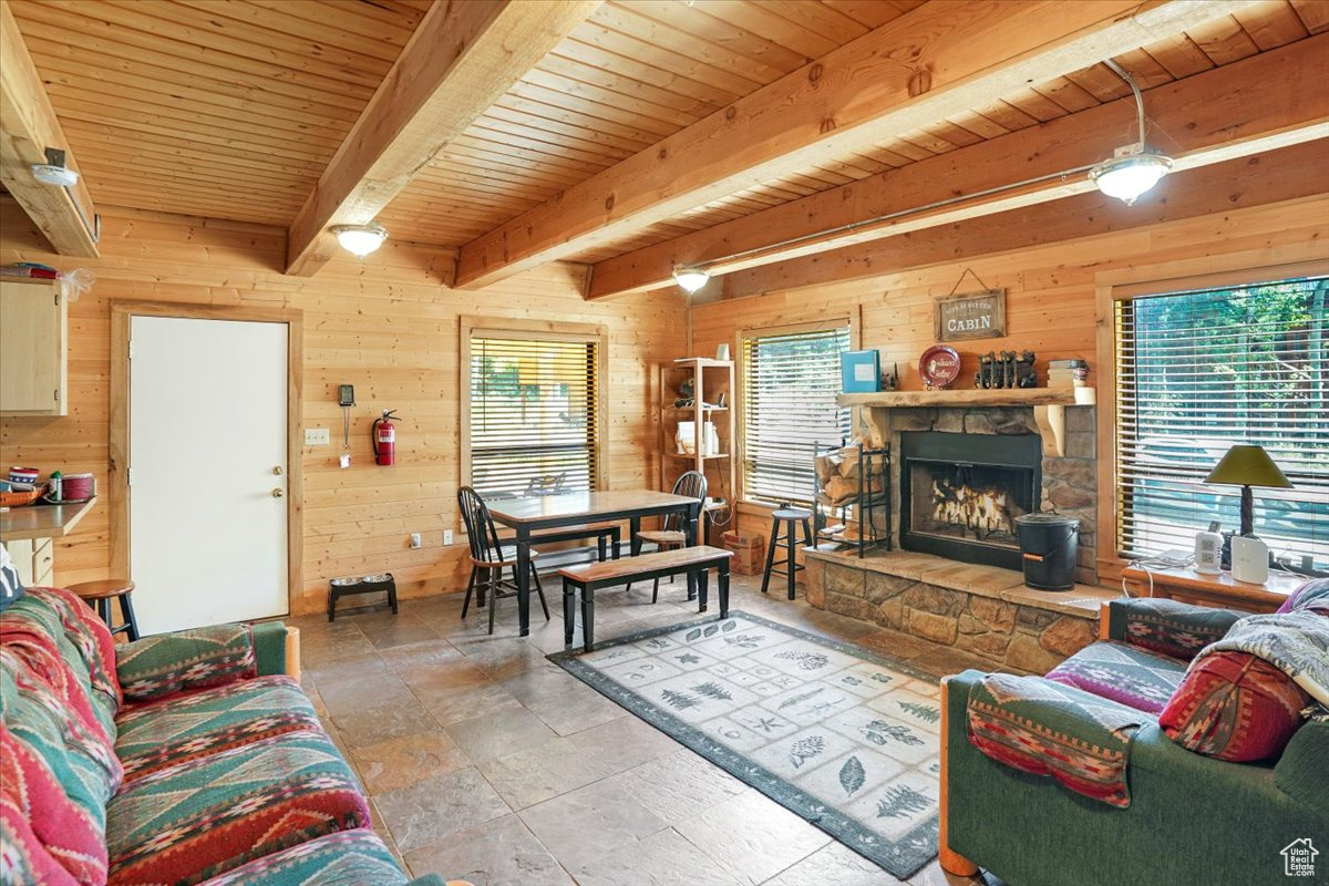 4443 BUCK WAY