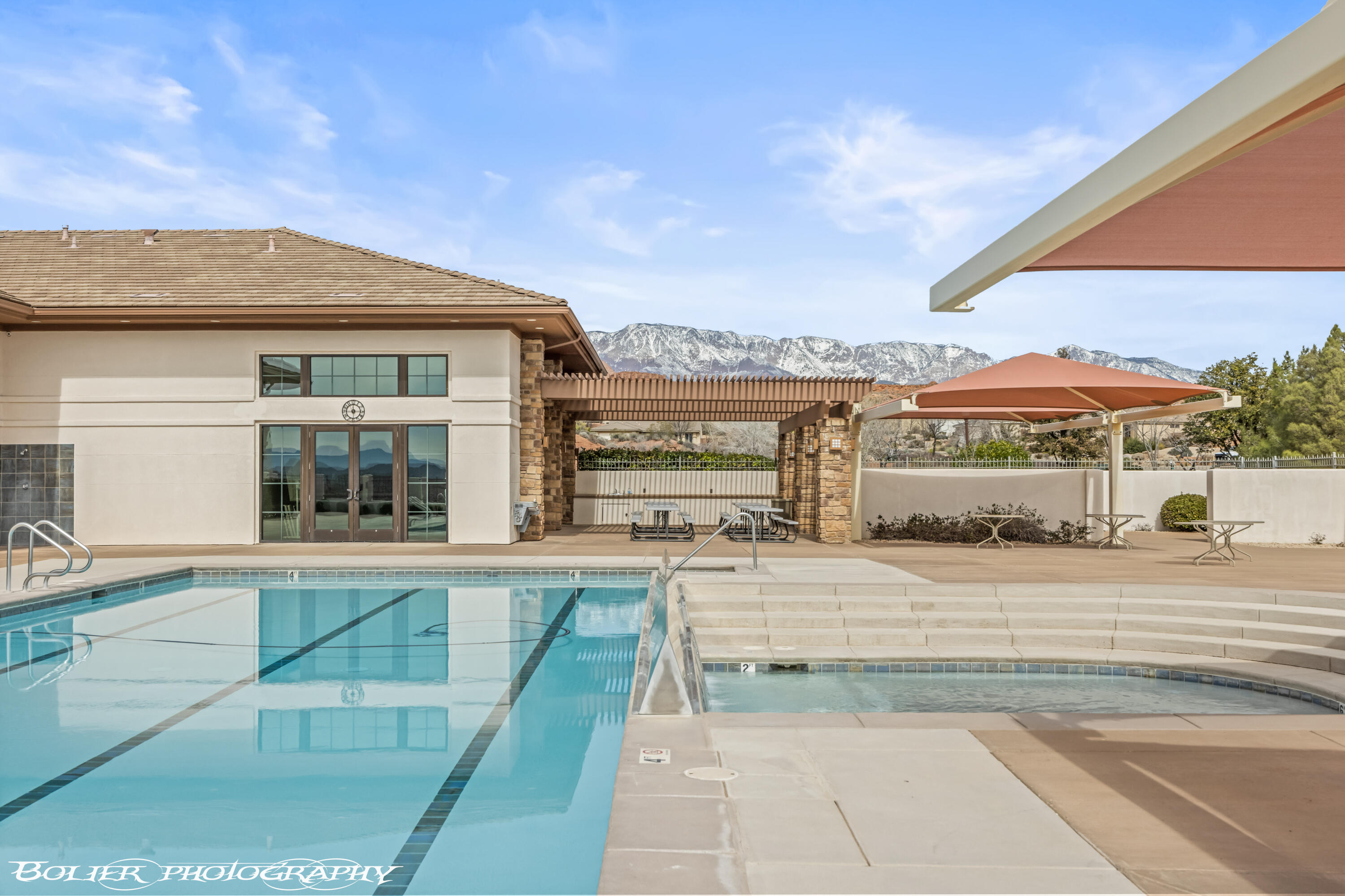 3330 E Fourteen Fairway DR