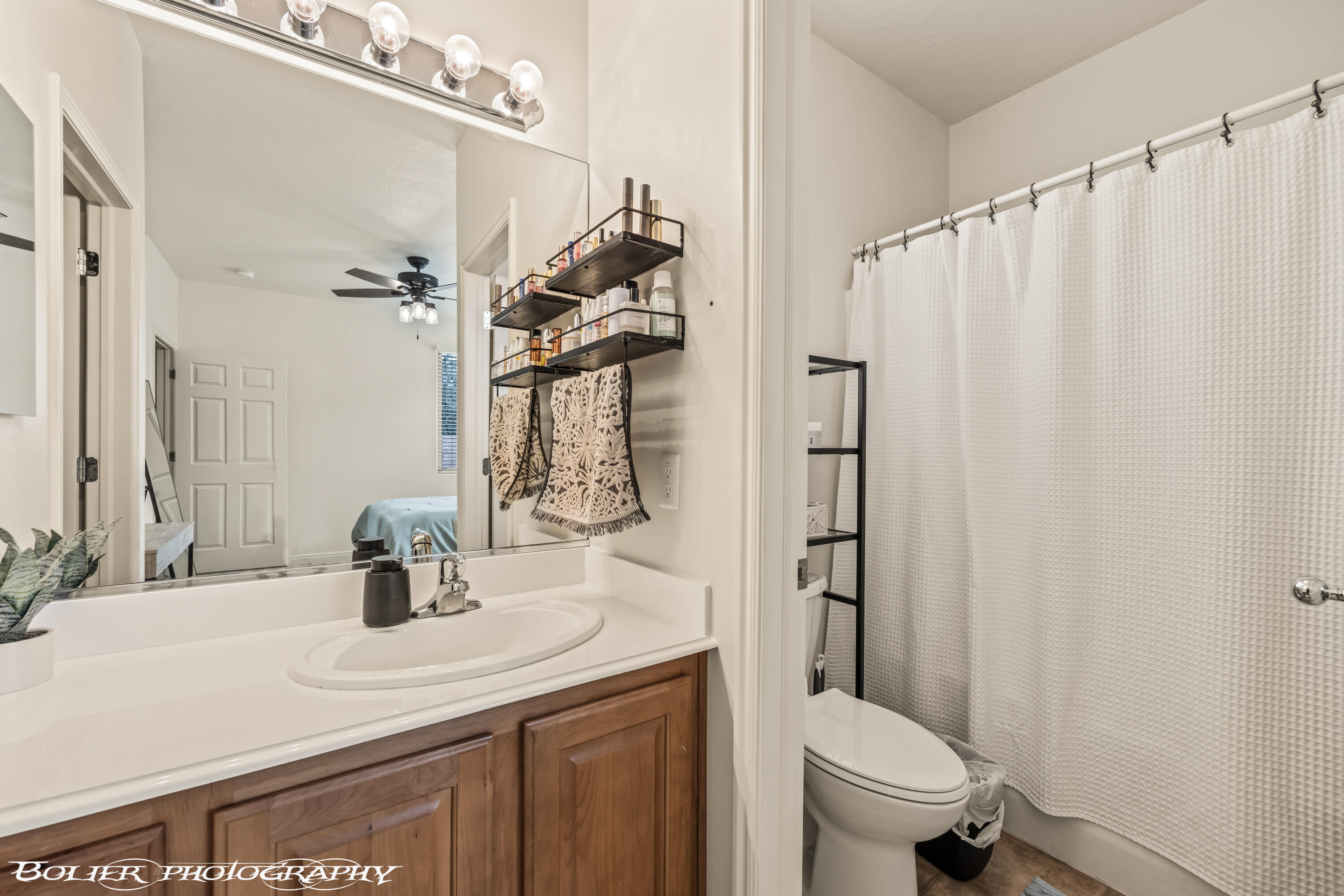 3330 E Fourteen Fairway DR