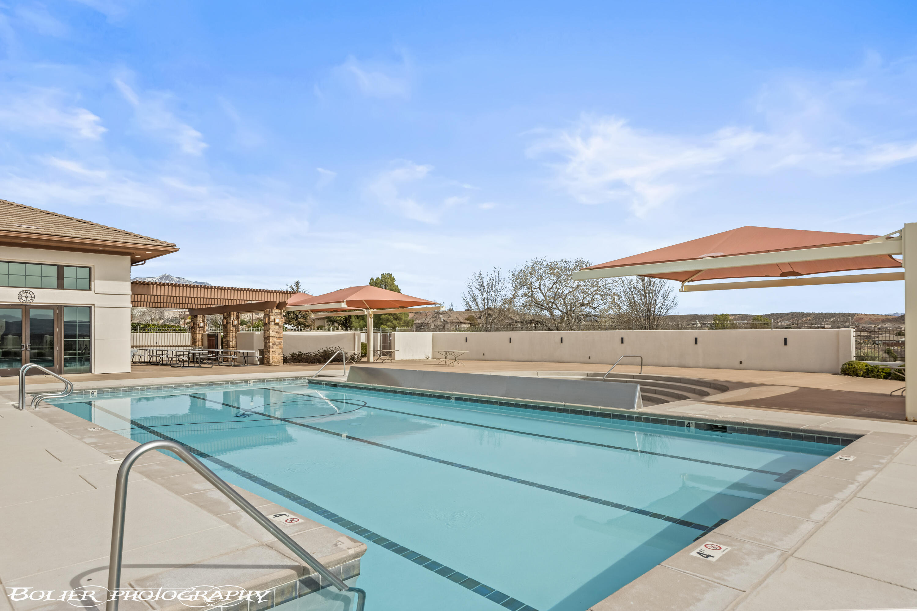 3330 E Fourteen Fairway DR