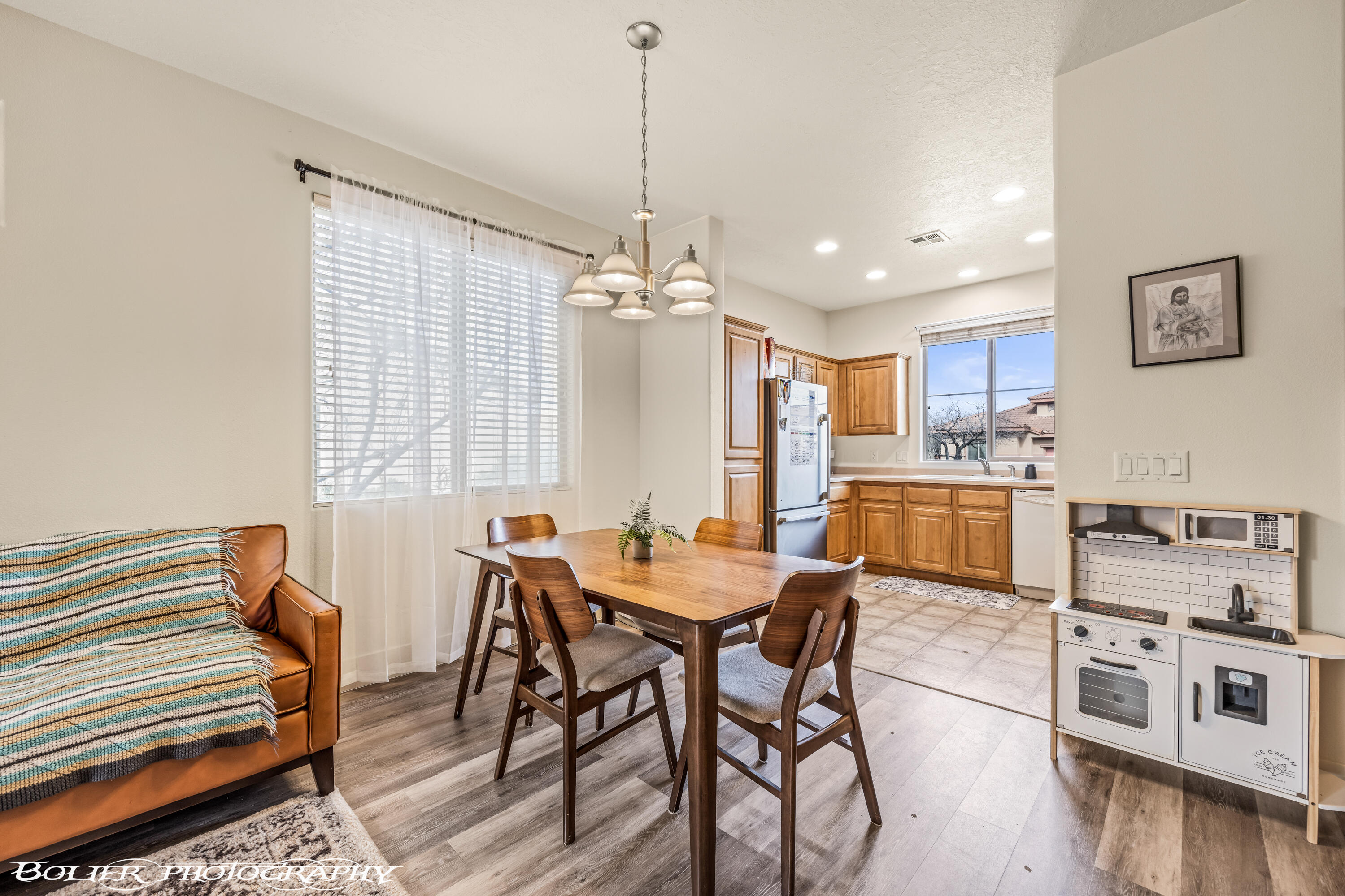 3330 E Fourteen Fairway DR