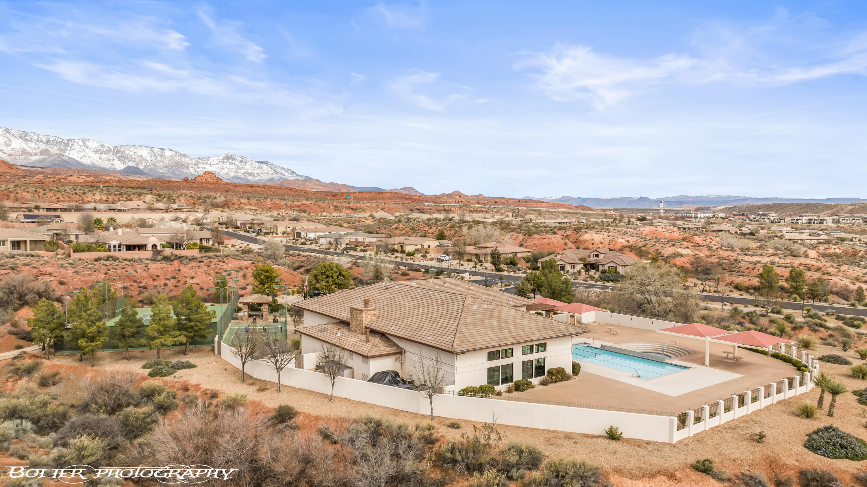 3330 E Fourteen Fairway DR