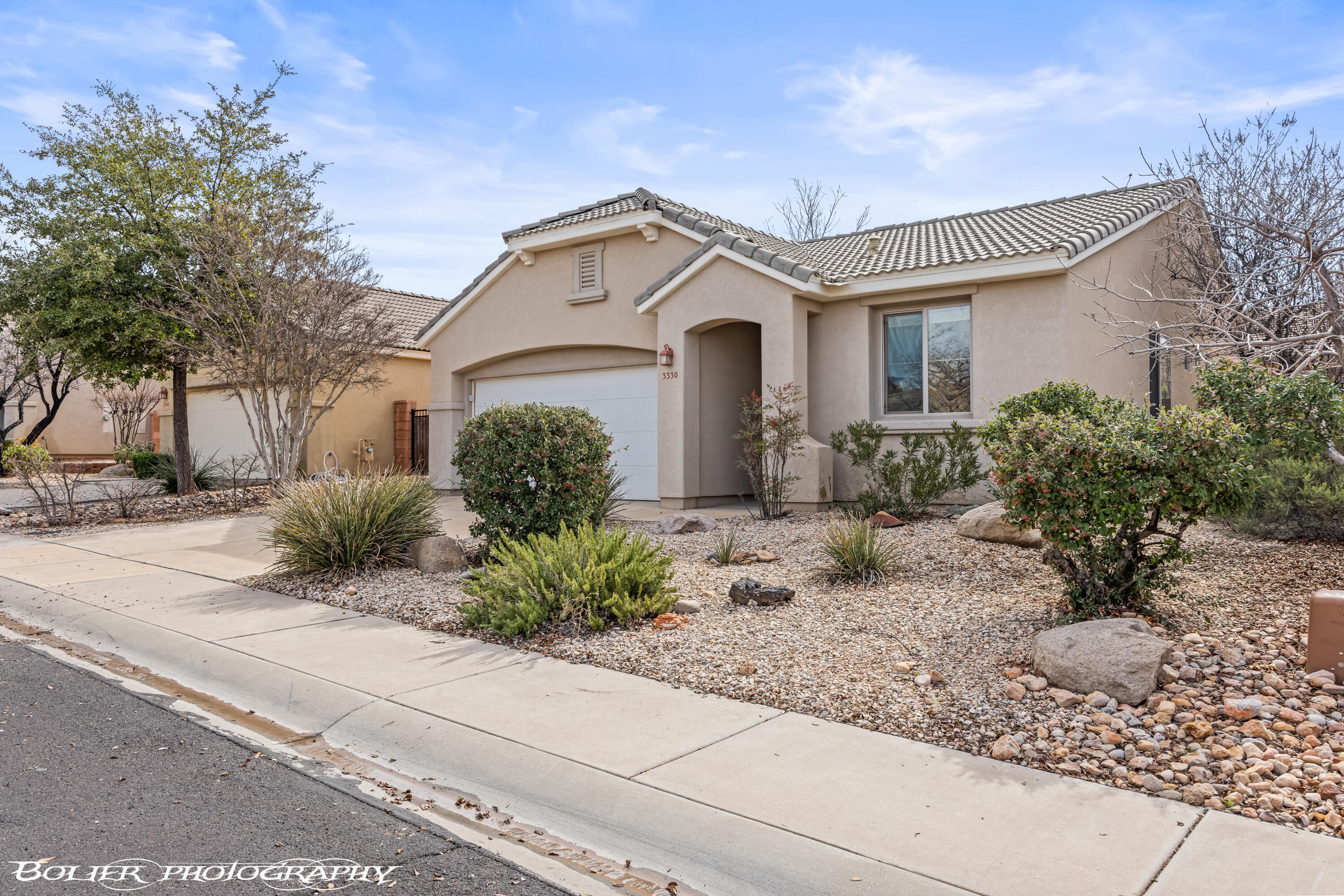3330 E Fourteen Fairway DR