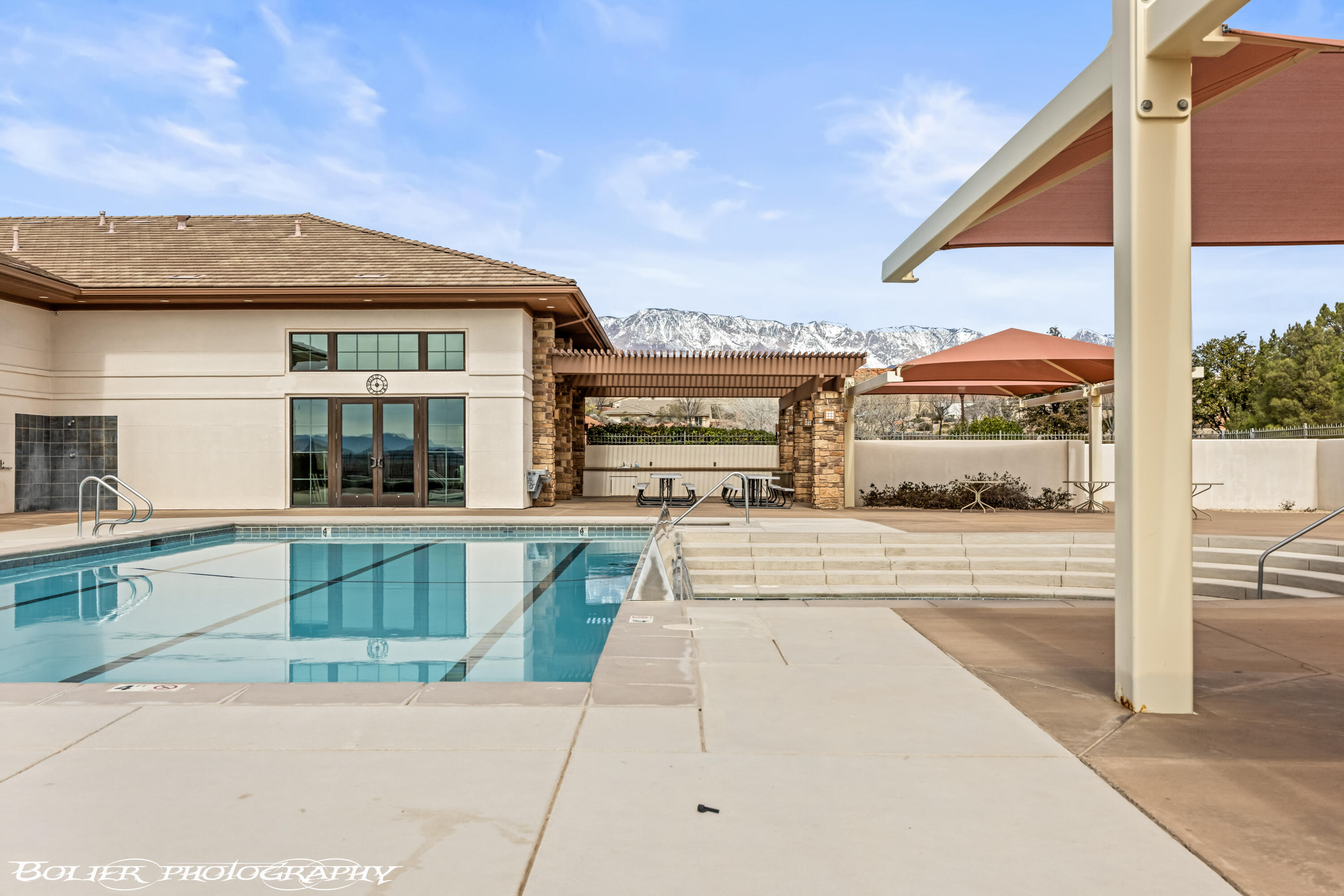 3330 E Fourteen Fairway DR