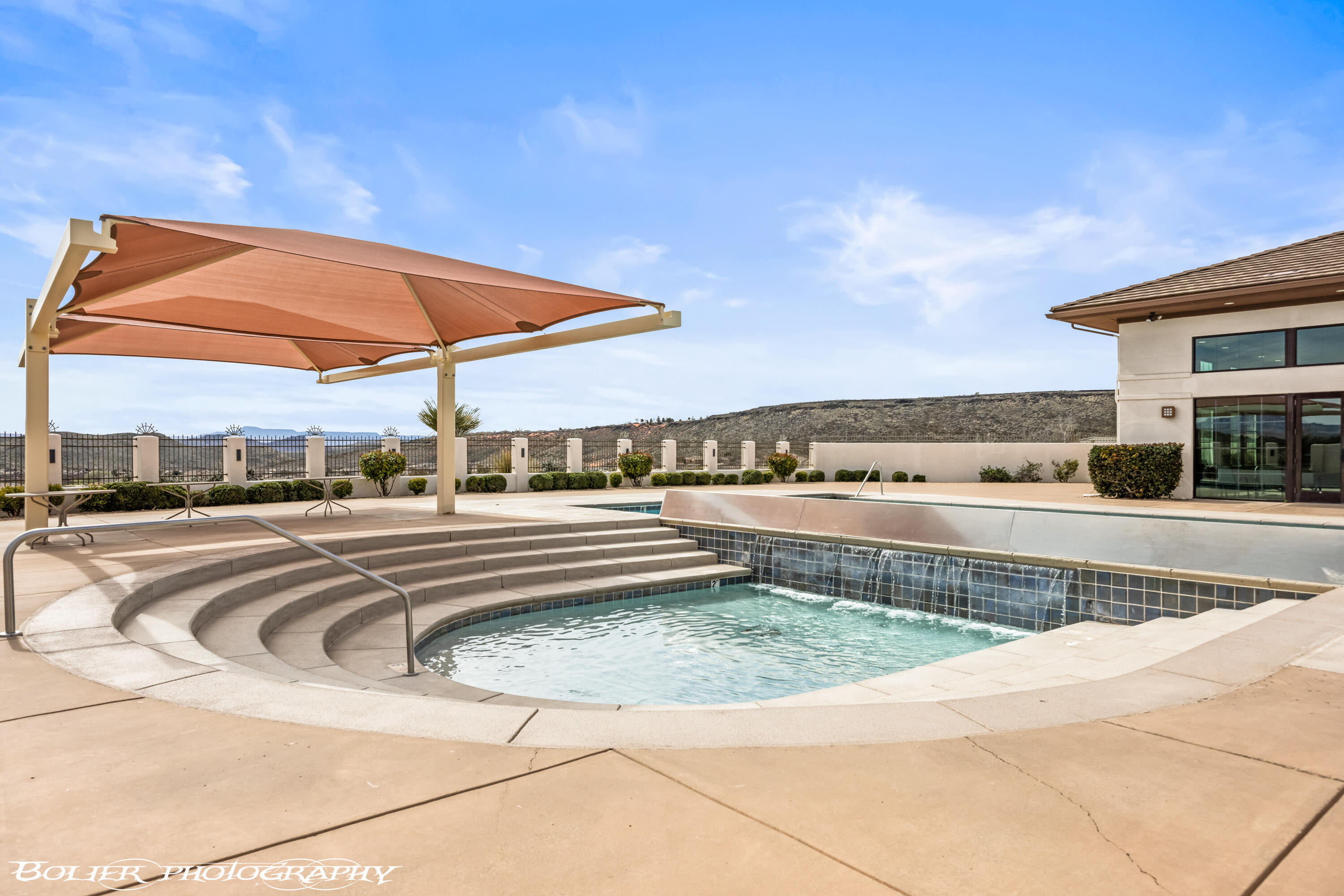 3330 E Fourteen Fairway DR