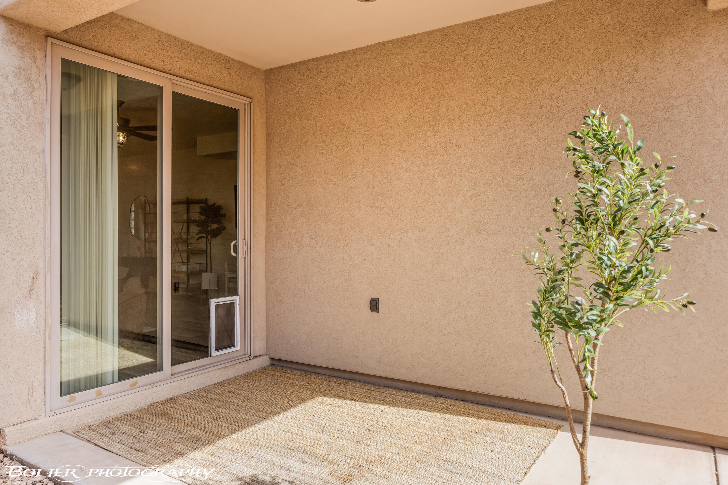 3330 E Fourteen Fairway DR