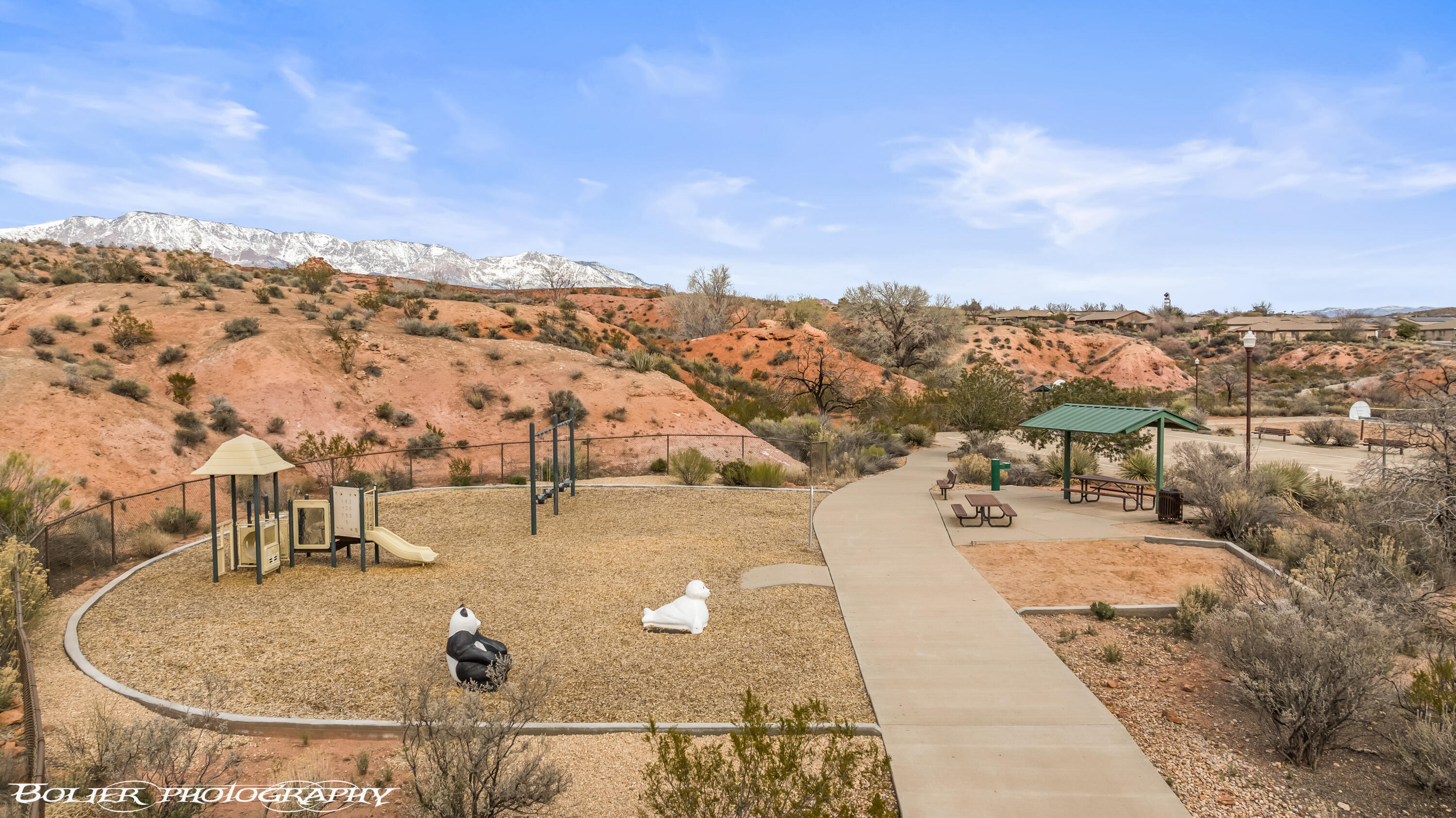 3330 E Fourteen Fairway DR