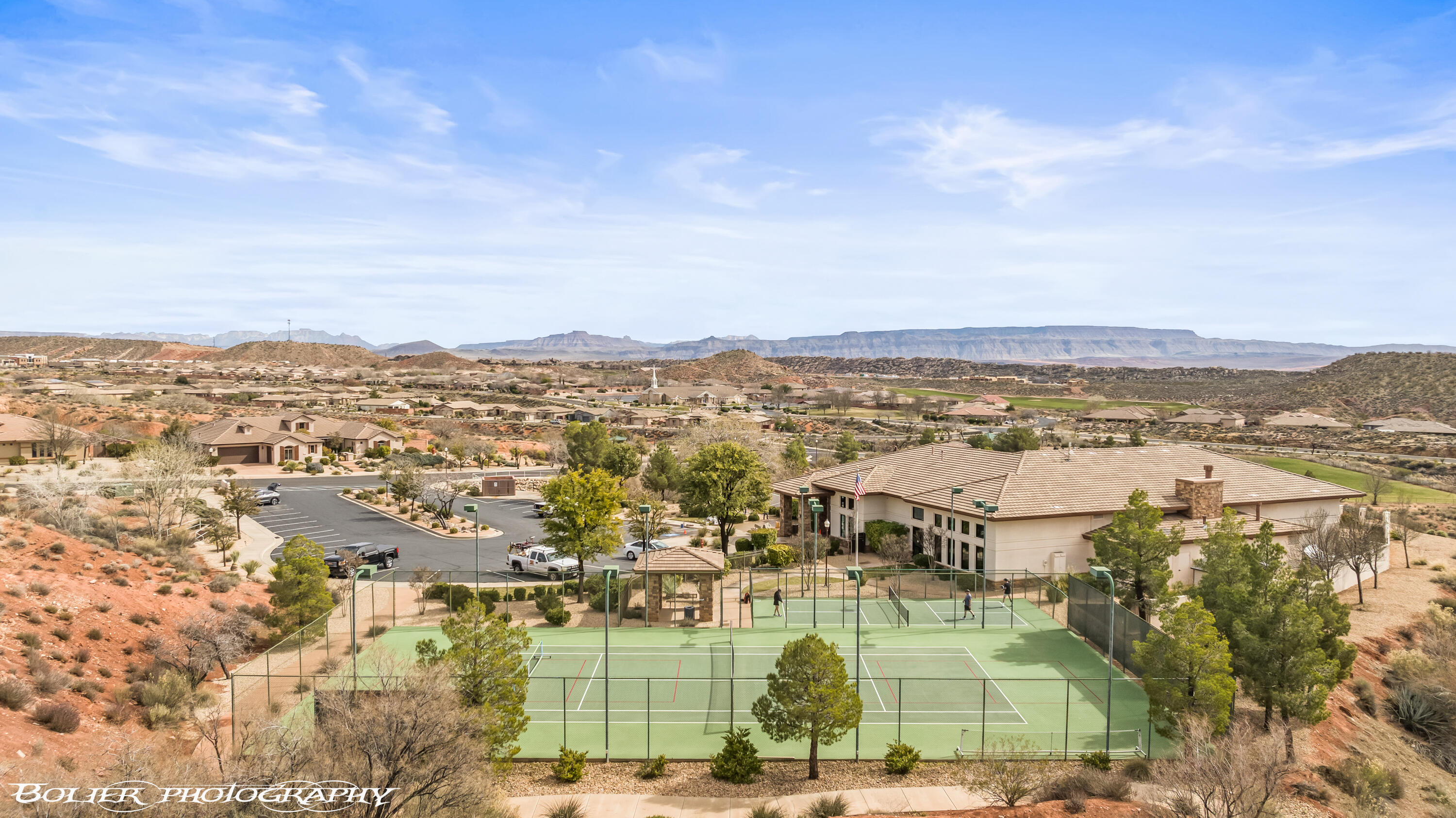 3330 E Fourteen Fairway DR