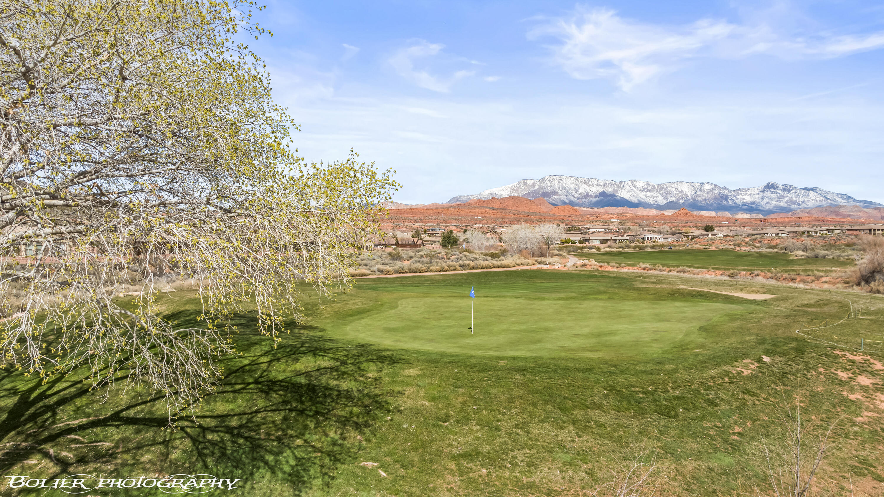 3330 E Fourteen Fairway DR
