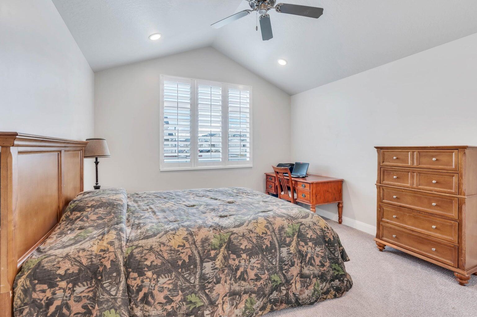 597 N Pintail LN Unit: D