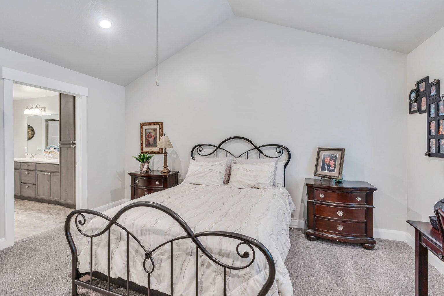597 N Pintail LN Unit: D