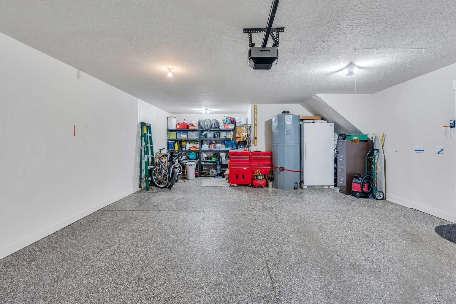 597 N Pintail LN Unit: D