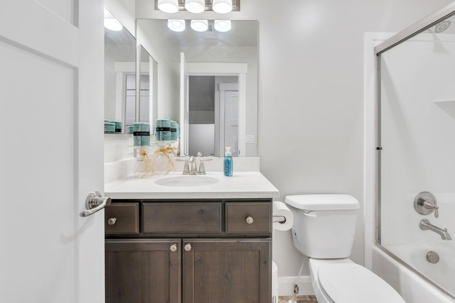 597 N Pintail LN Unit: D