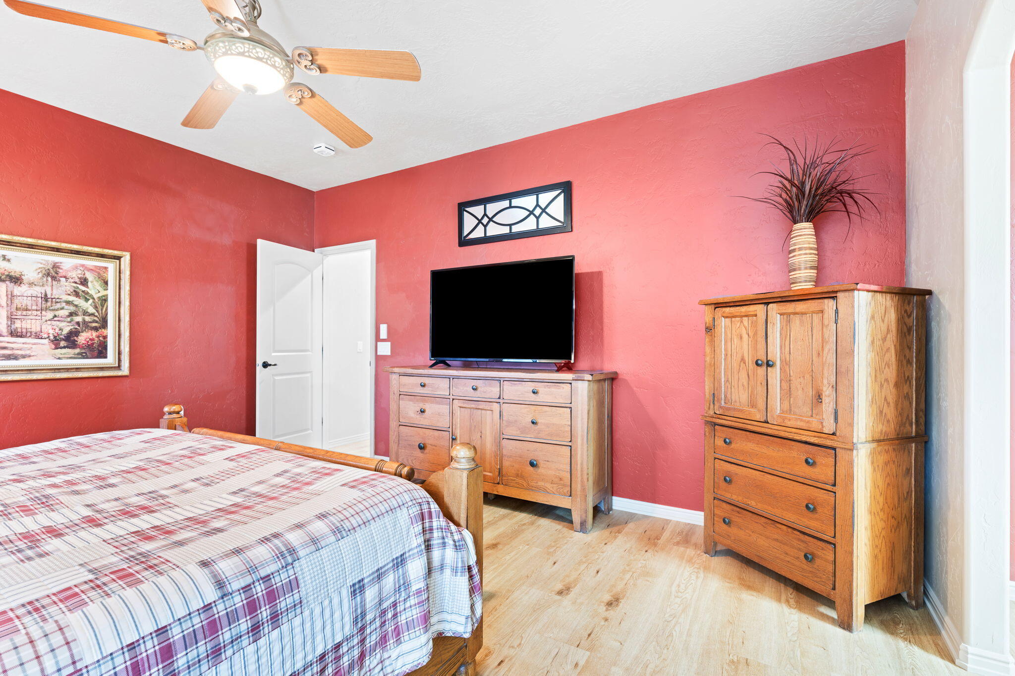 1469 W Heatherglen