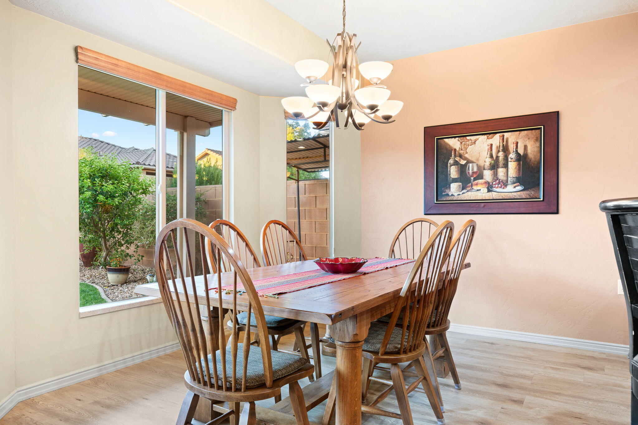 1469 W Heatherglen