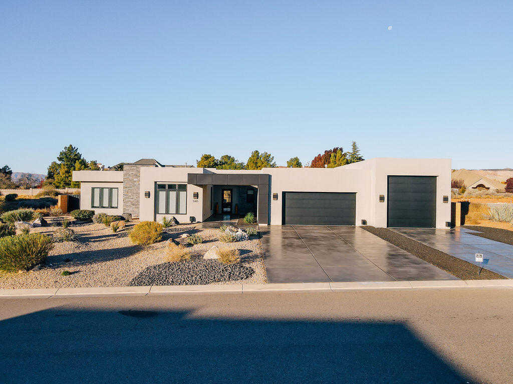 5305 N Johnson Arch DR