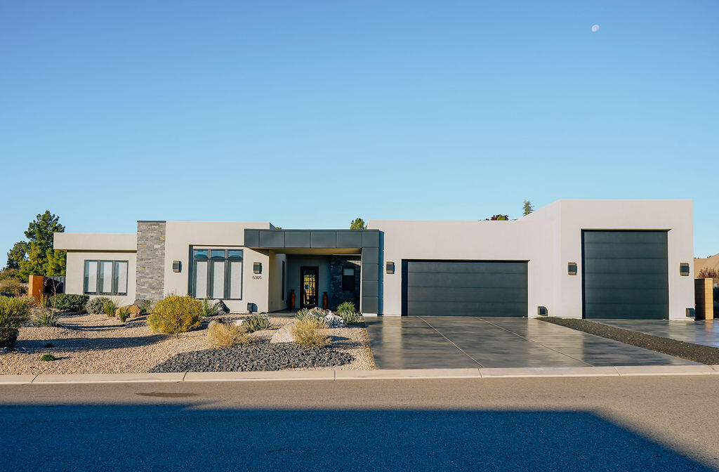 5305 N Johnson Arch DR