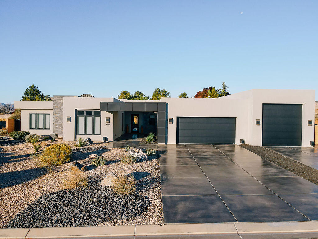5305 N Johnson Arch DR