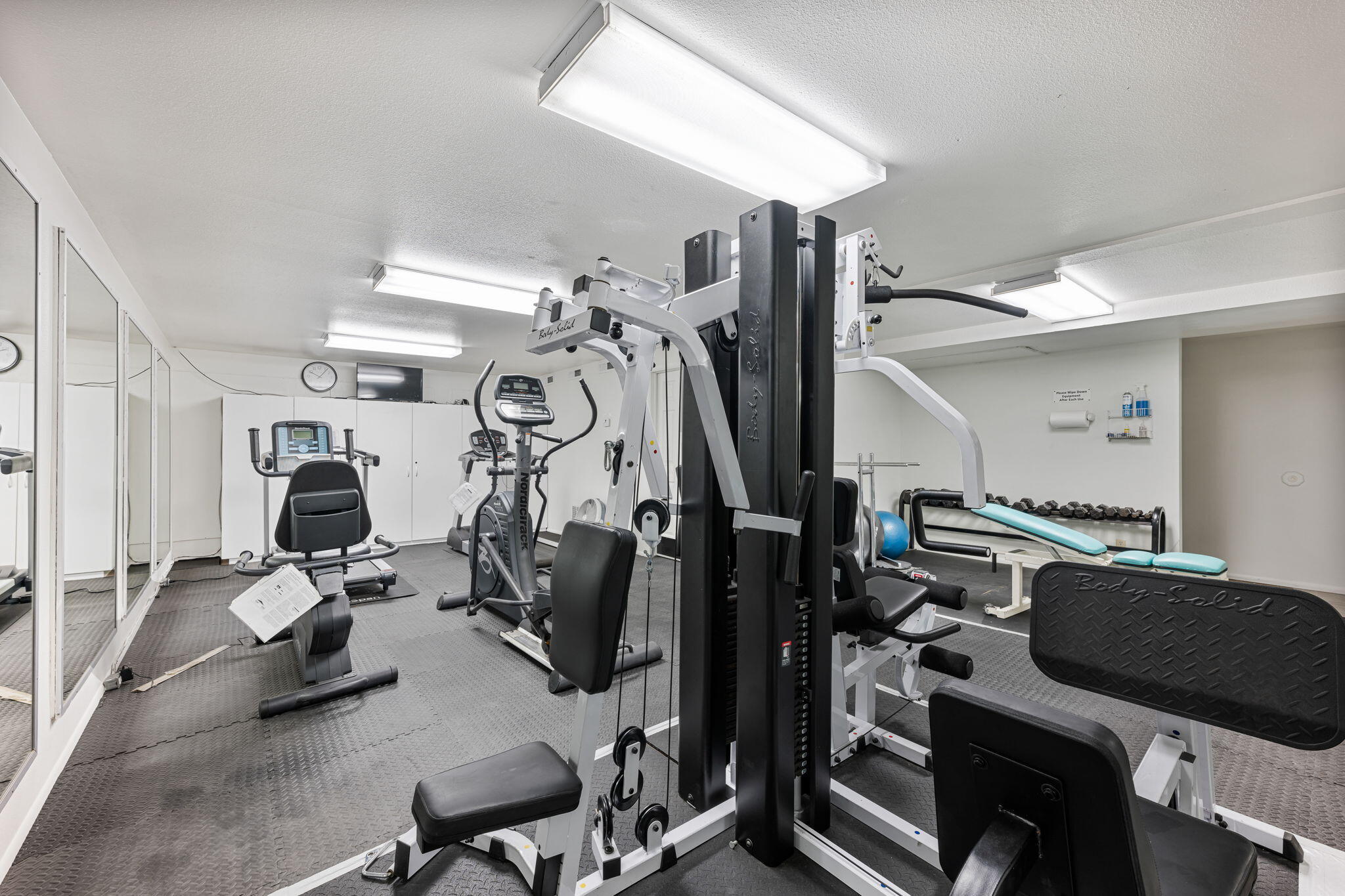 545 S Valley View DR Unit: #137