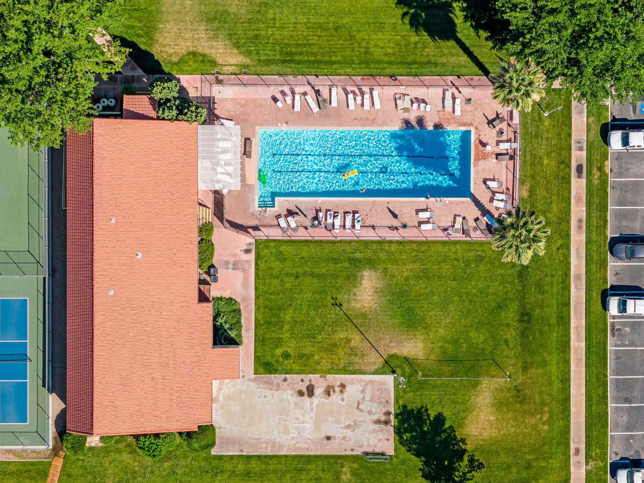 545 S Valley View DR Unit: #137