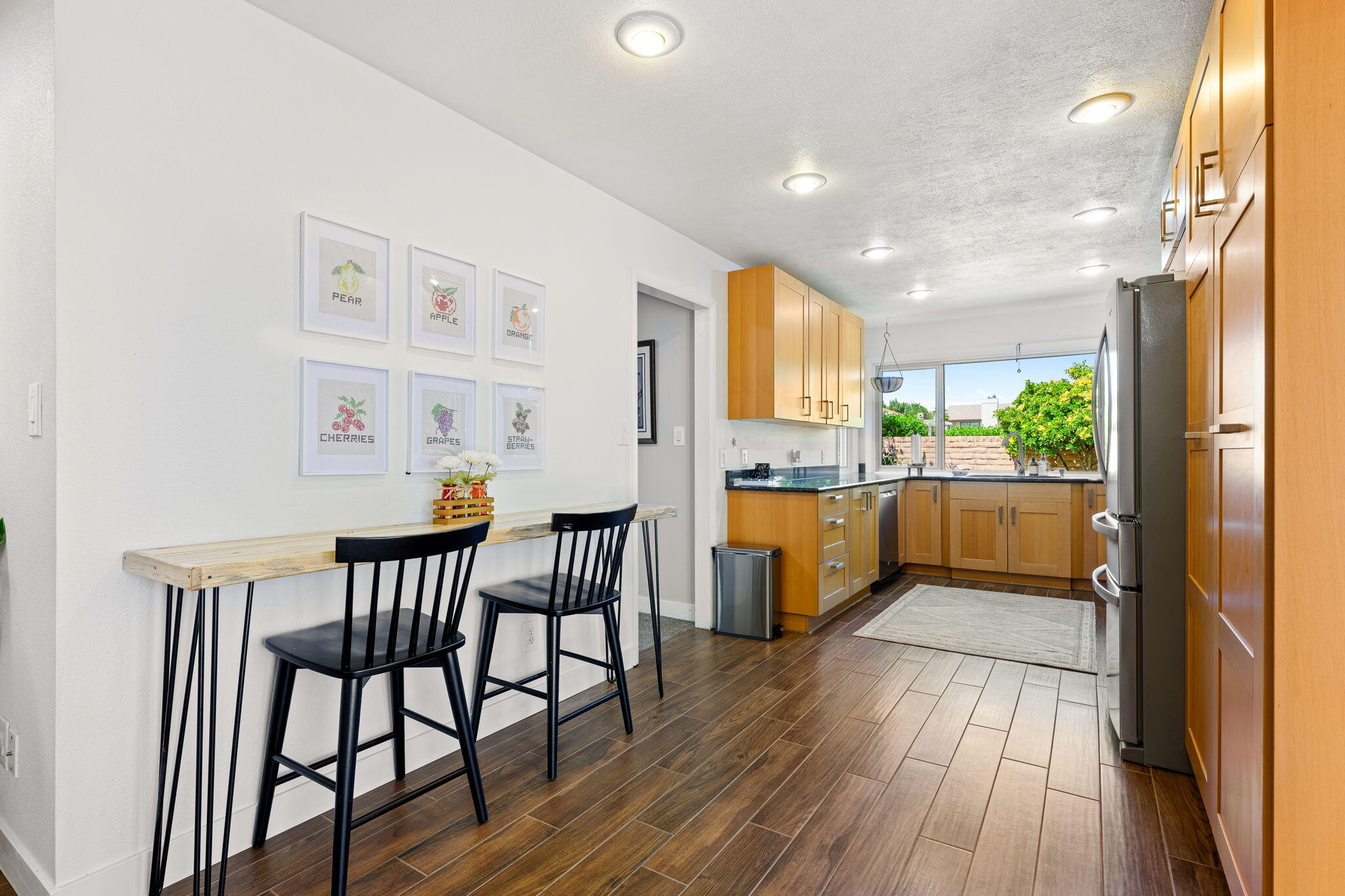 545 S Valley View DR Unit: #137